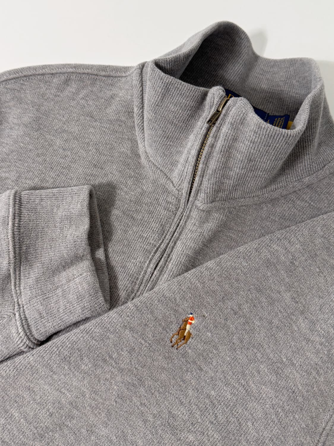폴로 랄프로렌 루즈핏 신형 QR라벨 하프집 그레이 니트 상품이미지2
