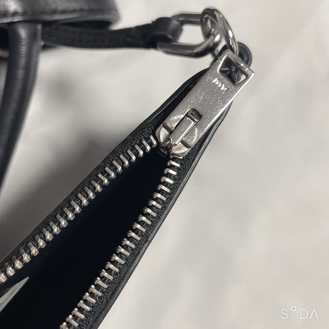 알렉산더왕 호보 토트백 상품이미지8