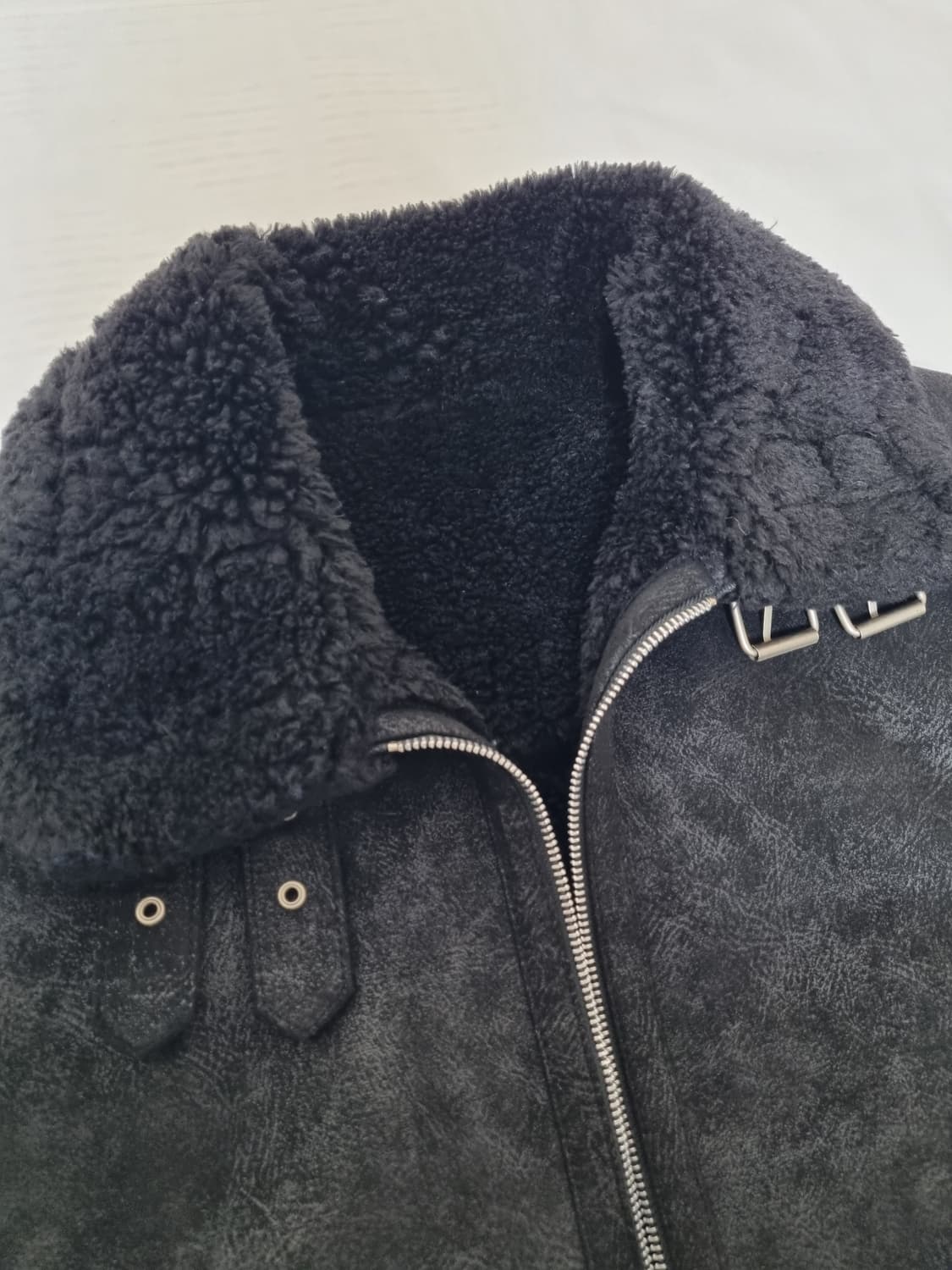 도프셉 크롭 무스탕 판매합니다 상품이미지6