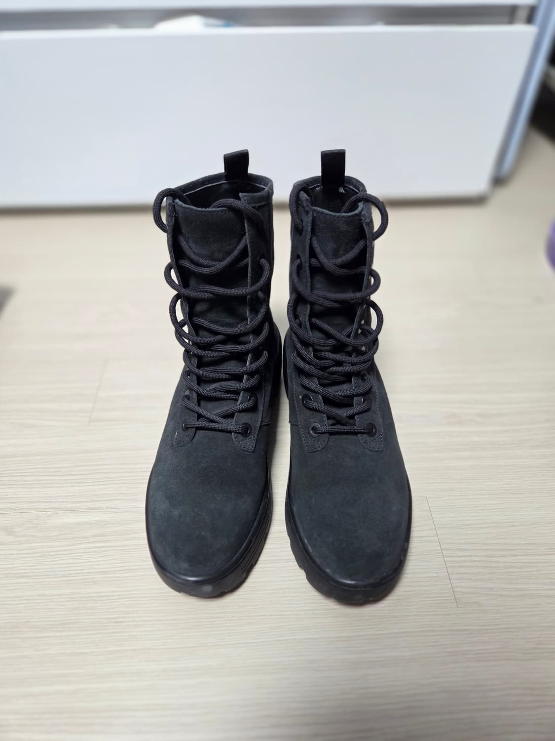 이지 시즌6 컴뱃부츠 그라파이트 상품이미지1