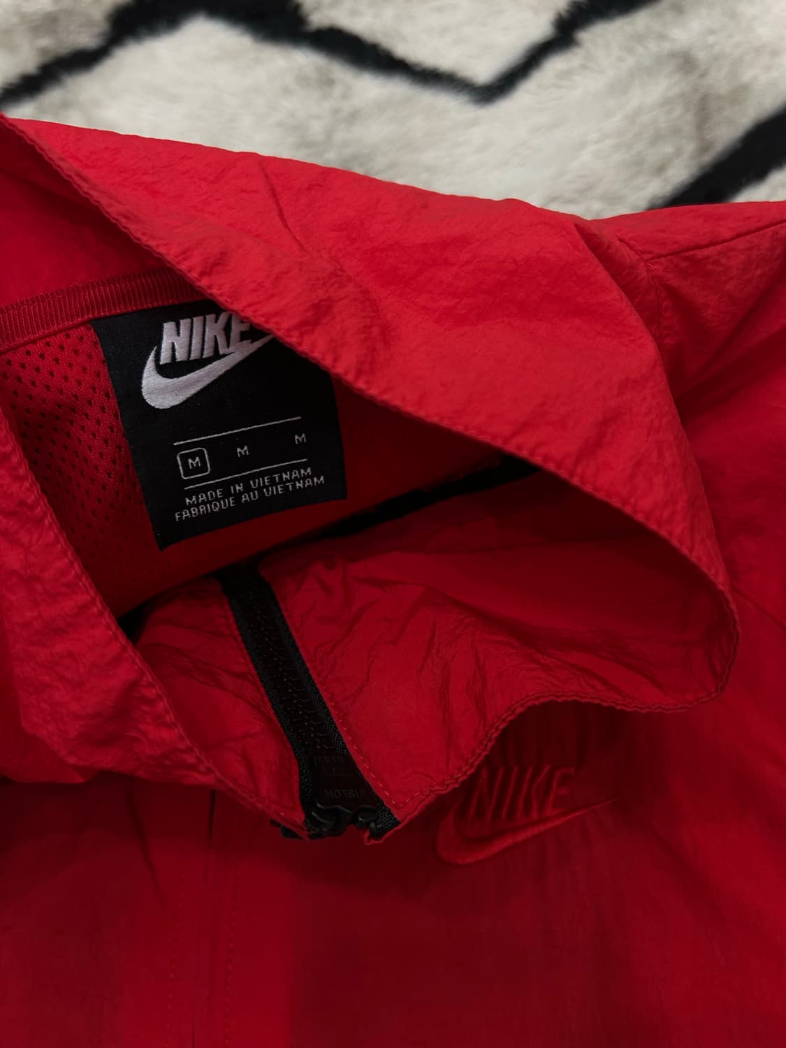 [M]나이키 빅 스우시 바람막이/블랙레드 상품이미지4