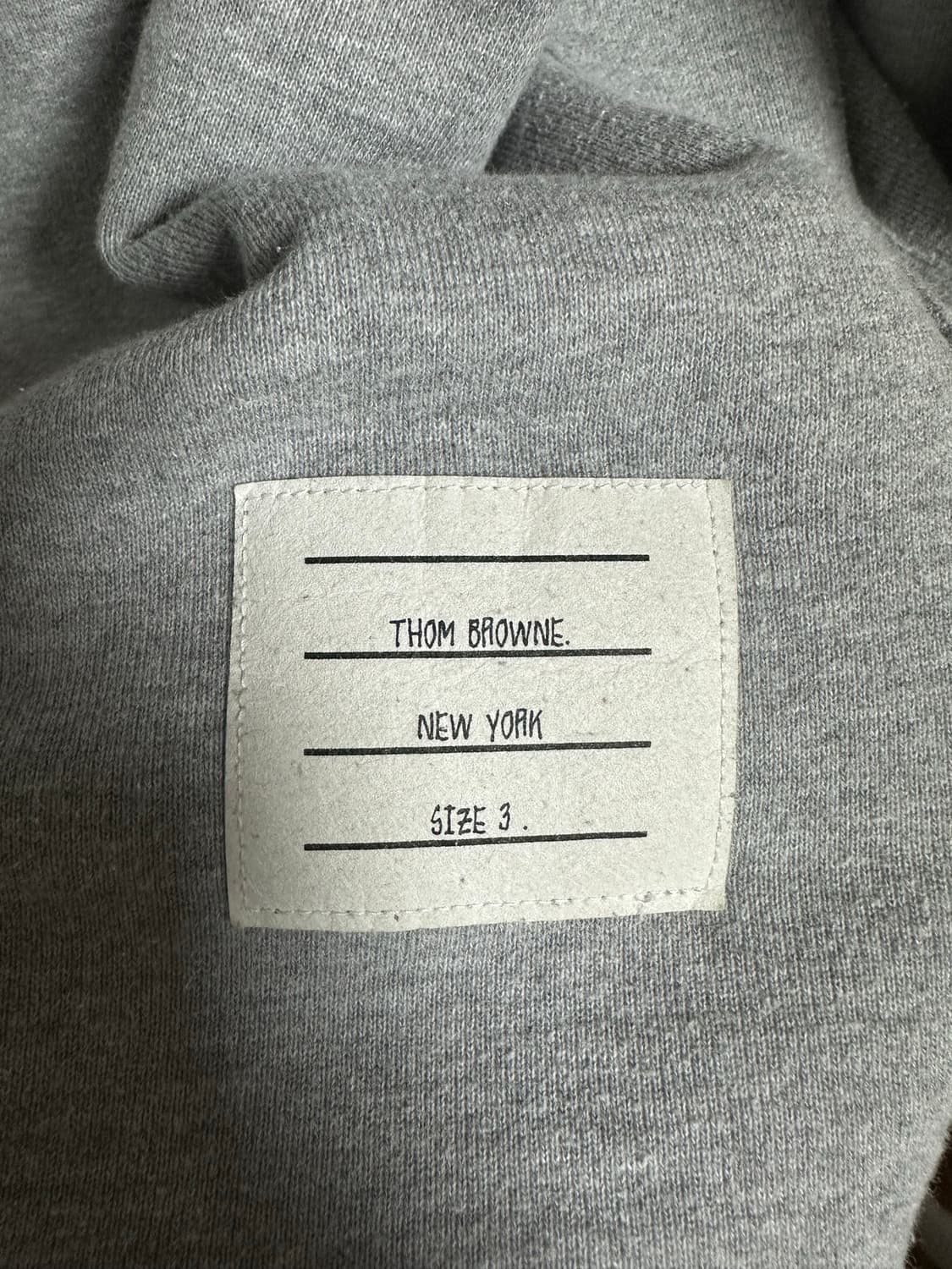 톰브라운 맨투맨 그레이 상품이미지3