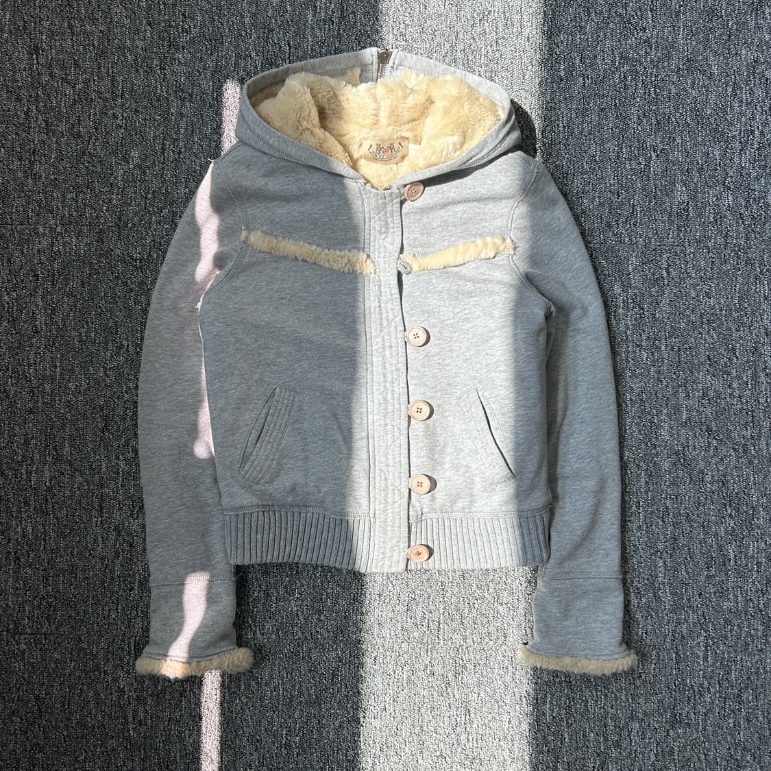 쥬시꾸띄르 딱붙핏 퍼 후드집업 상품이미지1