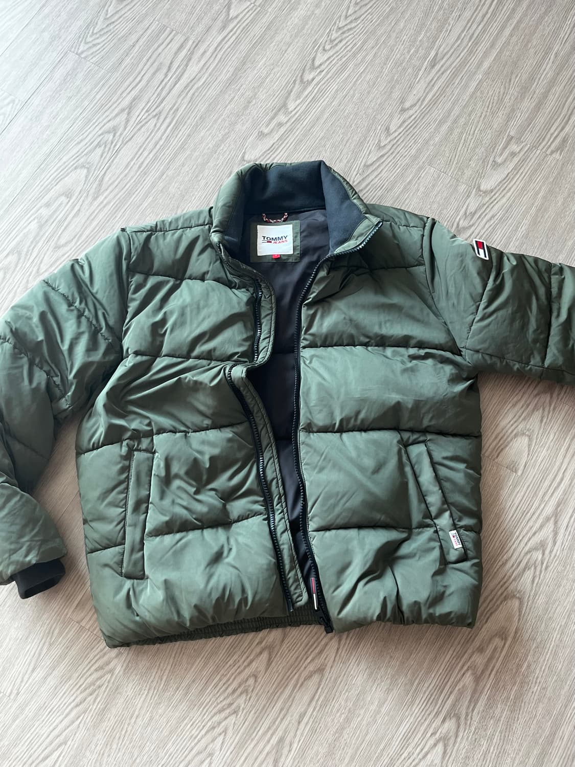 타미힐피거 올드스쿨 패딩 점퍼 상품이미지3