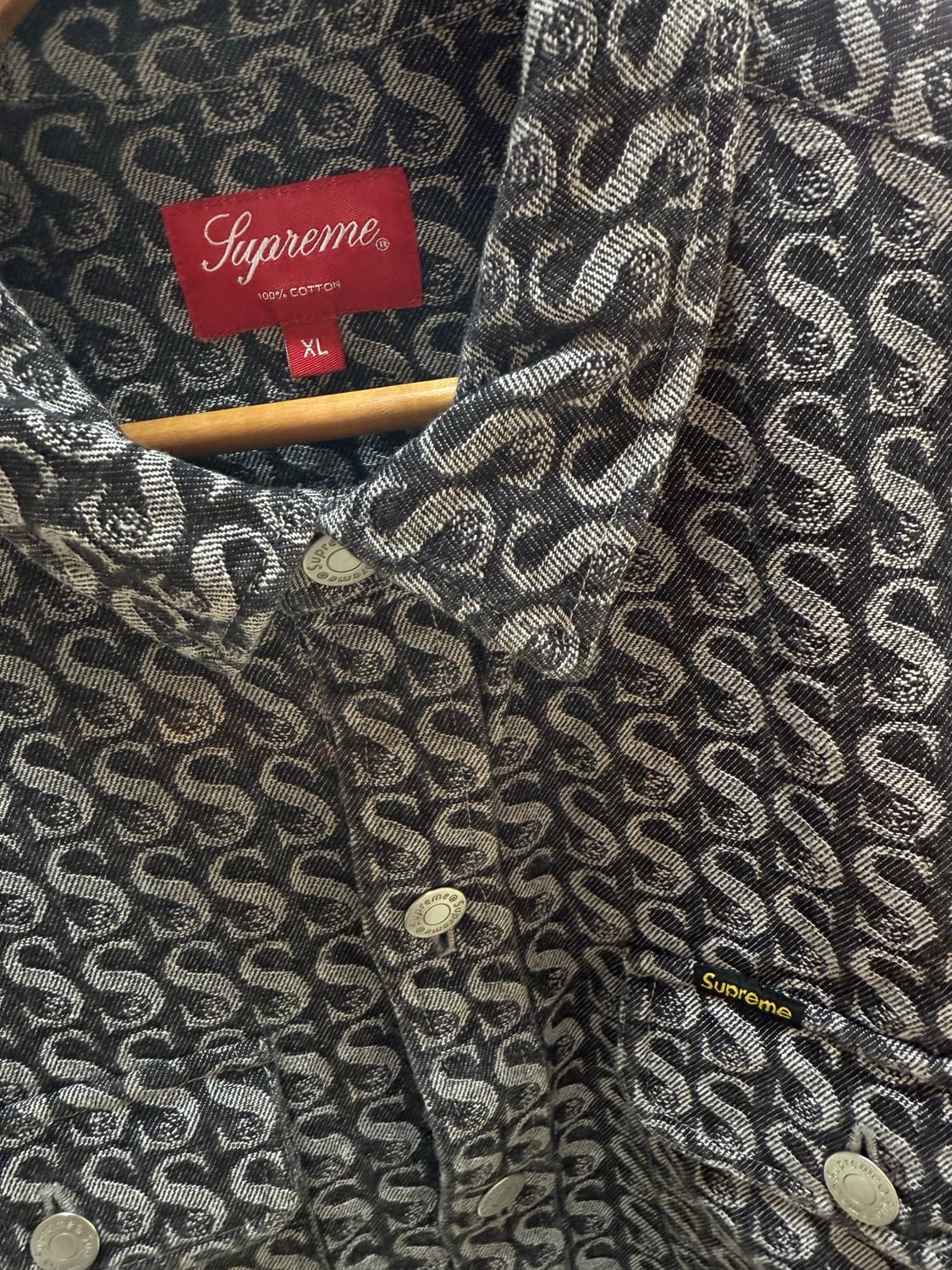 슈프림 모노그램 데님 셔츠 자켓 상품이미지3