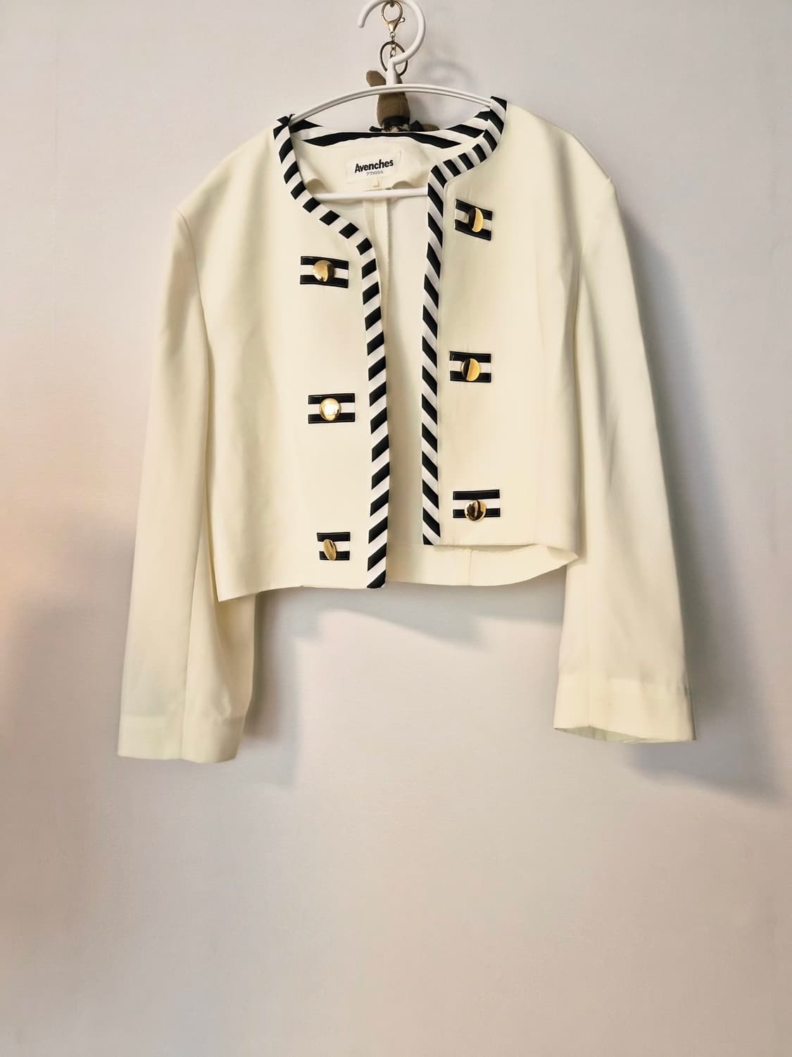 일본 브랜드 Avenches(아반슈) 자켓 상품이미지2