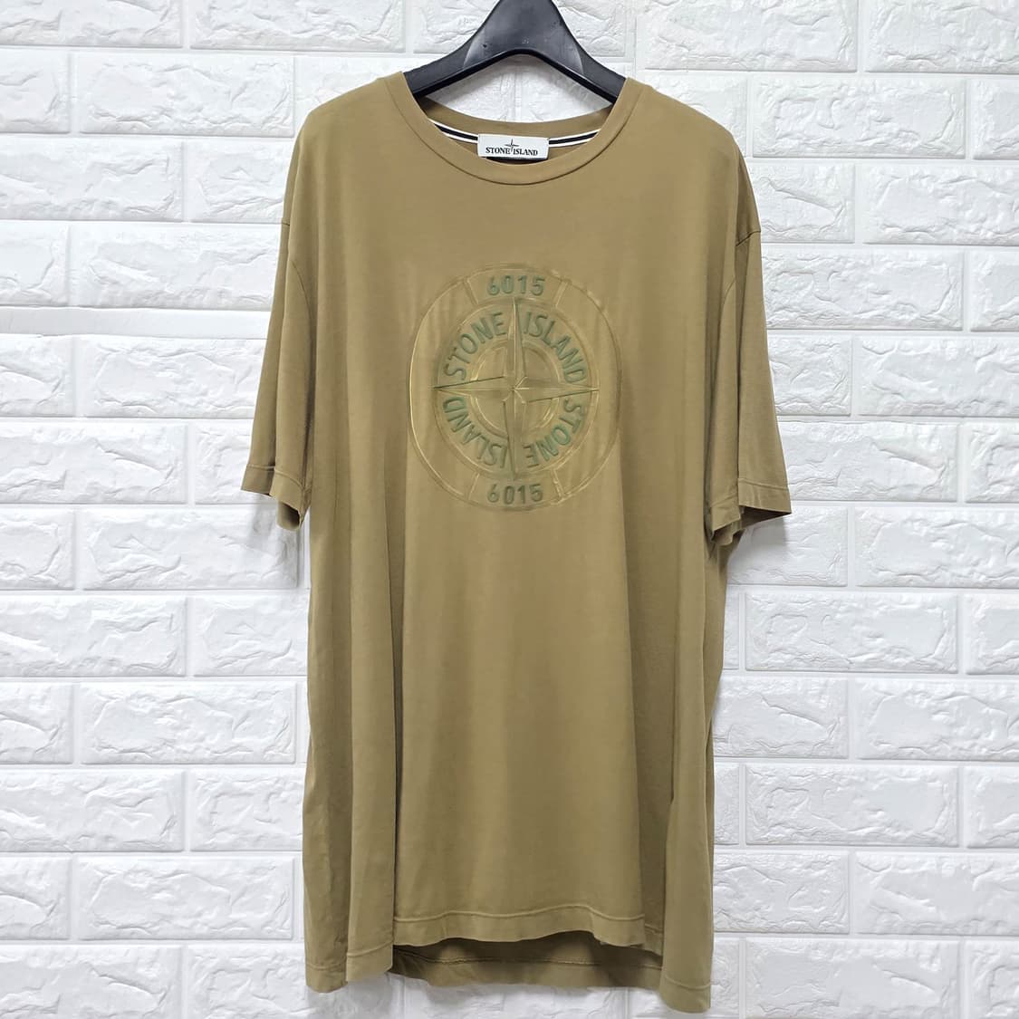 스톤아일랜드 카키 반팔티 2XL 상품이미지1