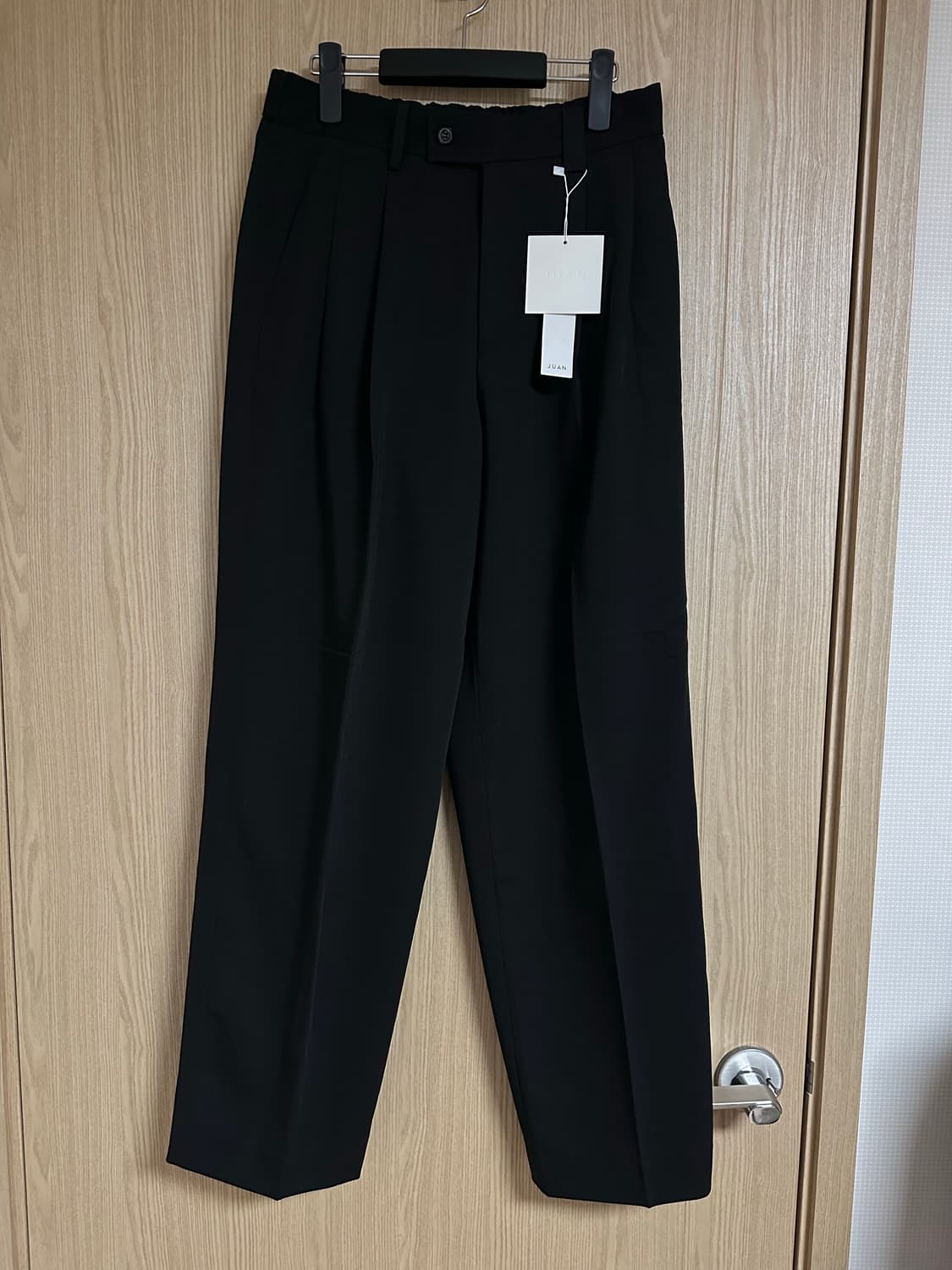 주앙옴므 투플리츠 와이드 슬랙스 블랙(m) 상품이미지3