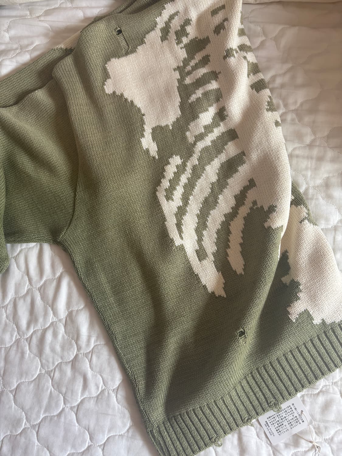 캐피탈 5g 코튼 본 크루넥 니트 카키 상품이미지3