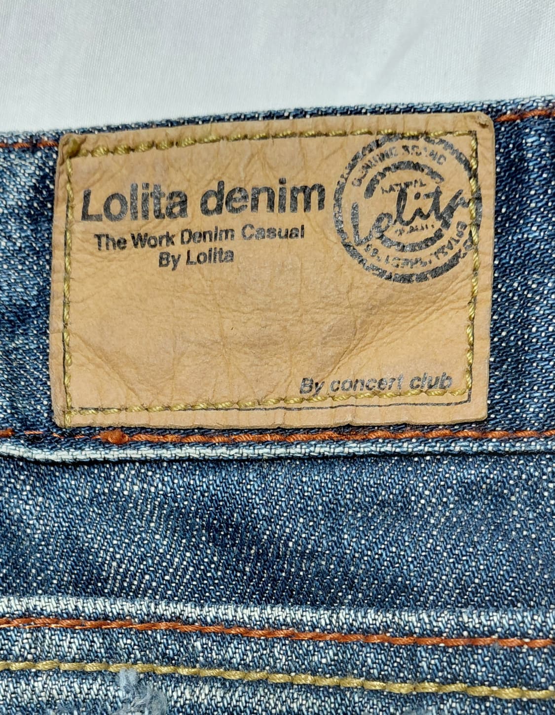 Lolita 데님 백포켓 디테일 중청 부츠컷 팬츠 (26) 상품이미지10