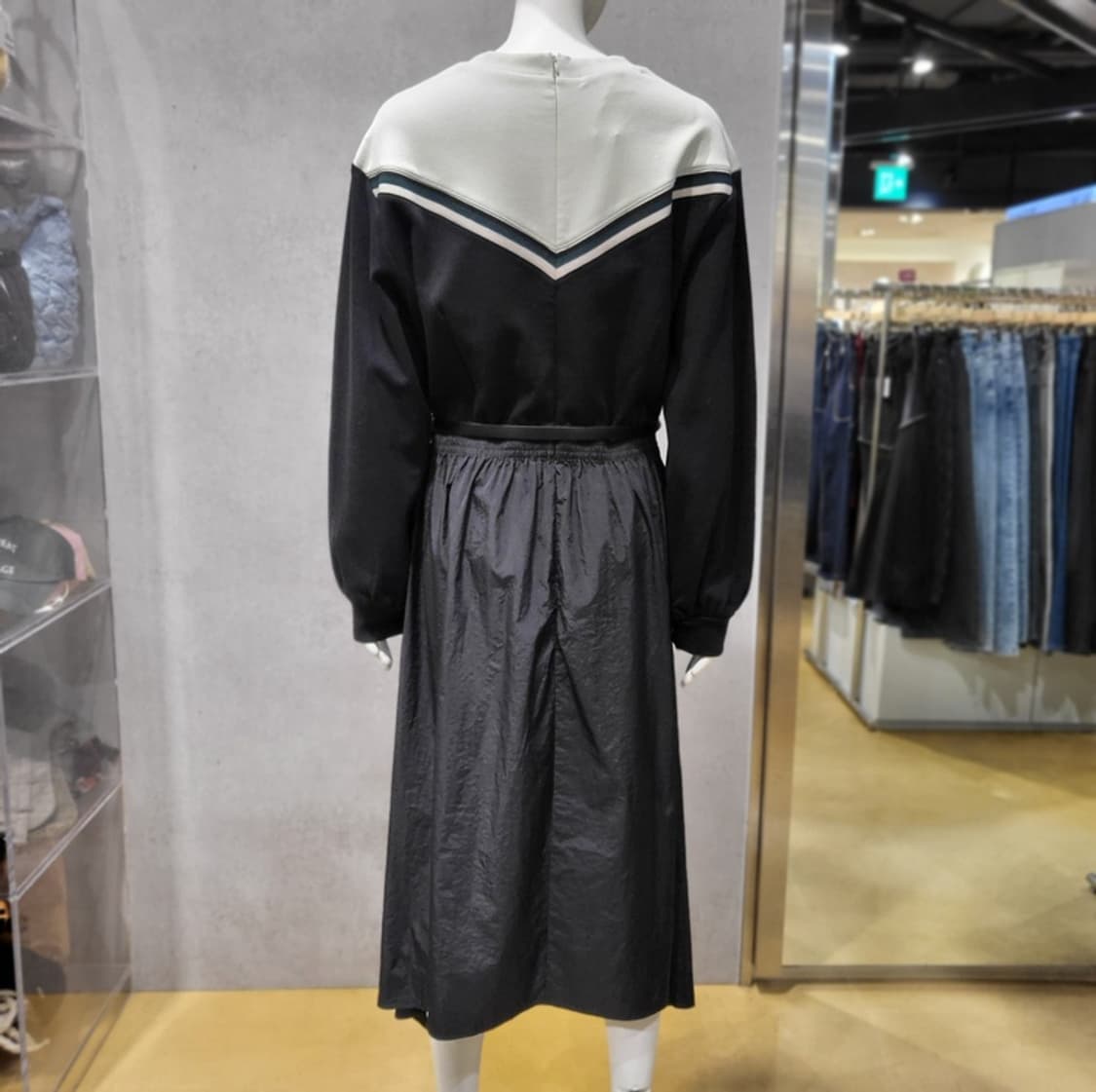 쥬시쥬디 우븐 배색 져지원피스 상품이미지2