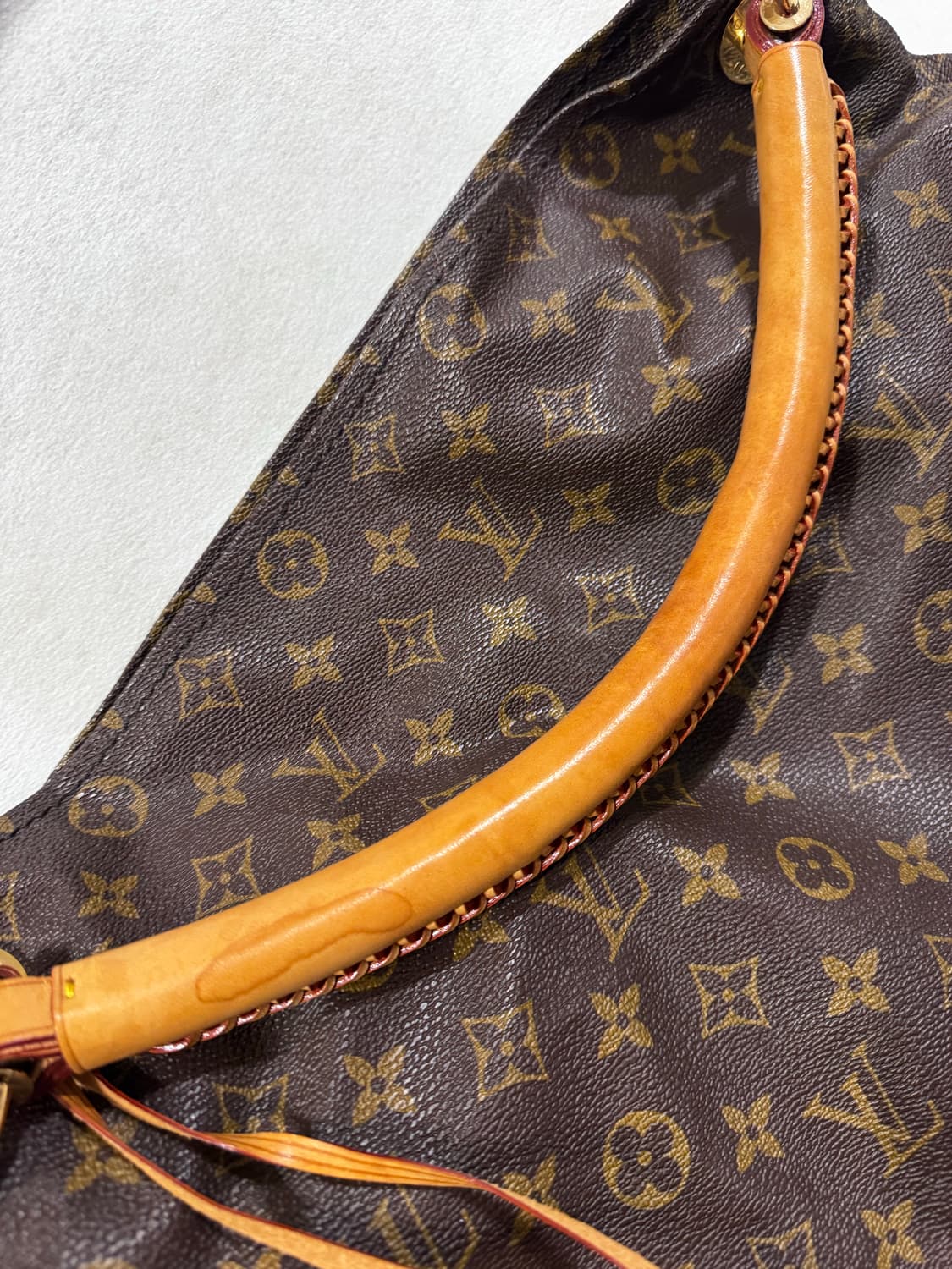 루이비통 앗치 MM 모노그램 상품이미지4