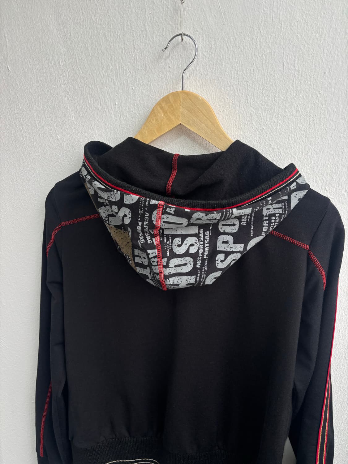 Vintage Black Graphic Hood Zip-U 상품이미지6