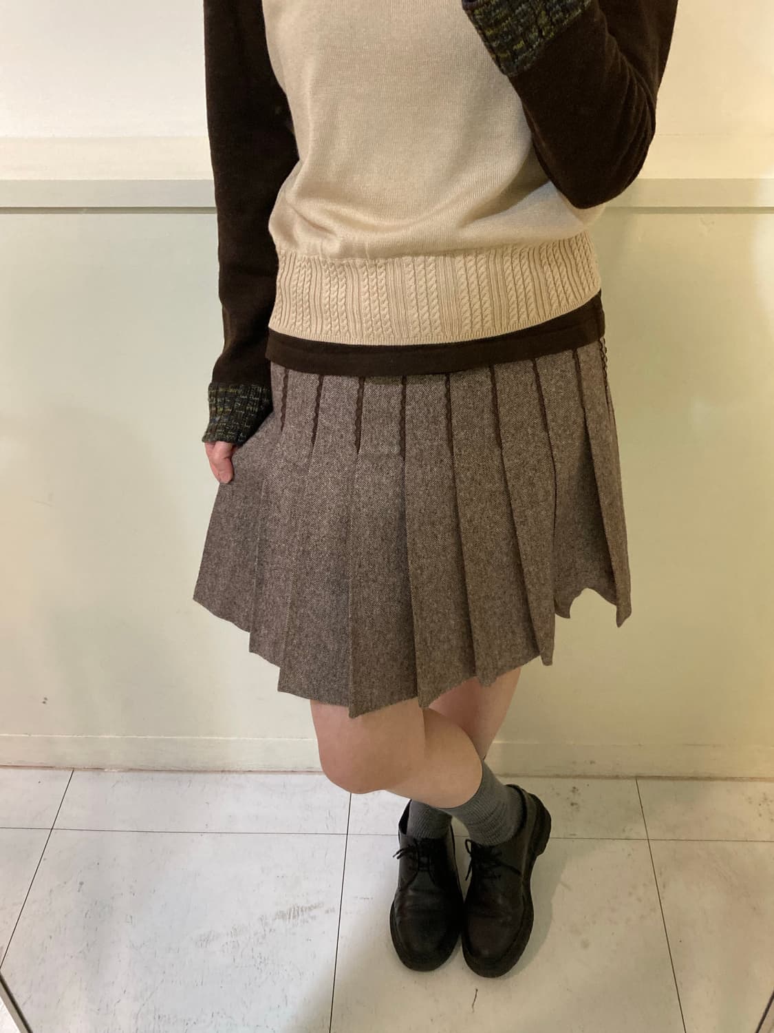 플리츠 레이스 벨벳 디테일 미니 스커트 상품이미지9