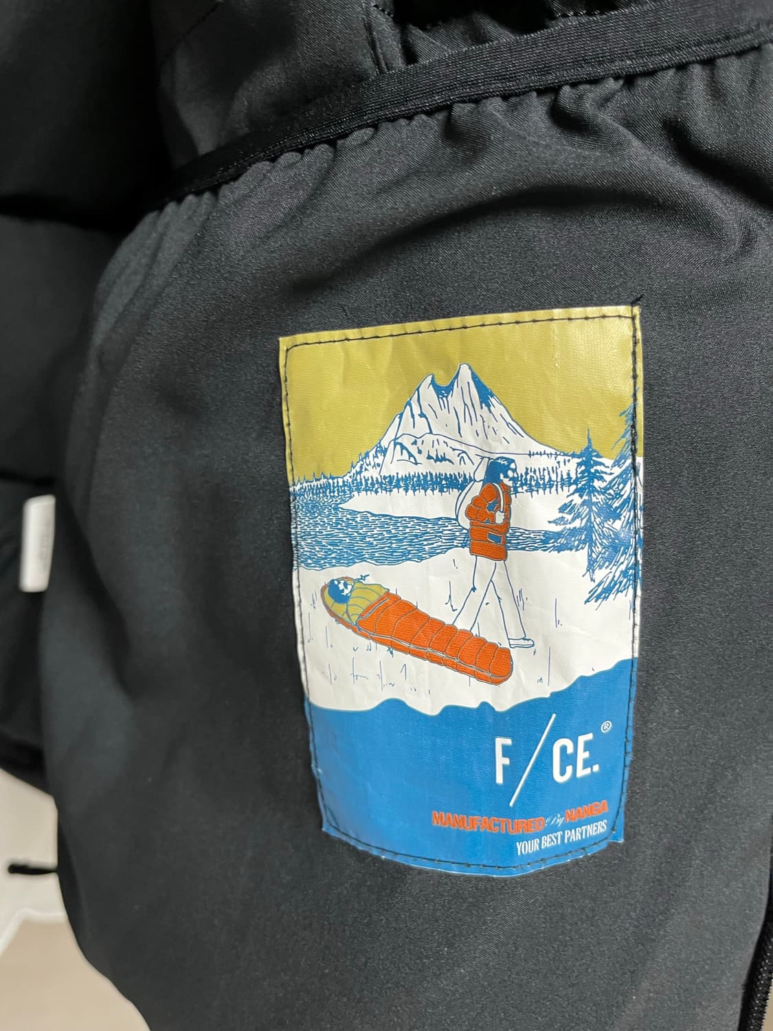 f/ce nanga 다운 패딩  상품이미지2