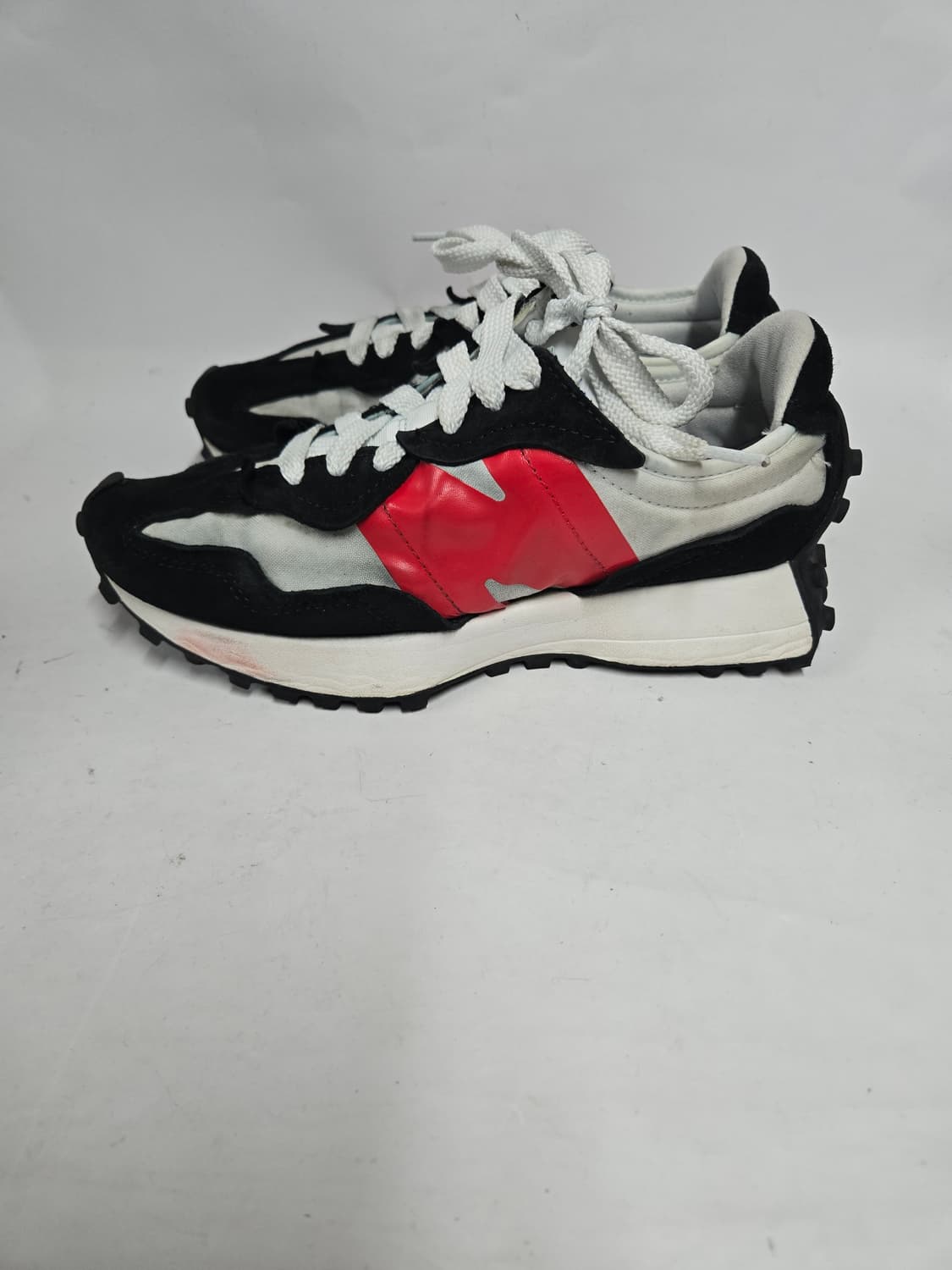 뉴발란스 327 블랙/레드 운동화 235mm 상품이미지3