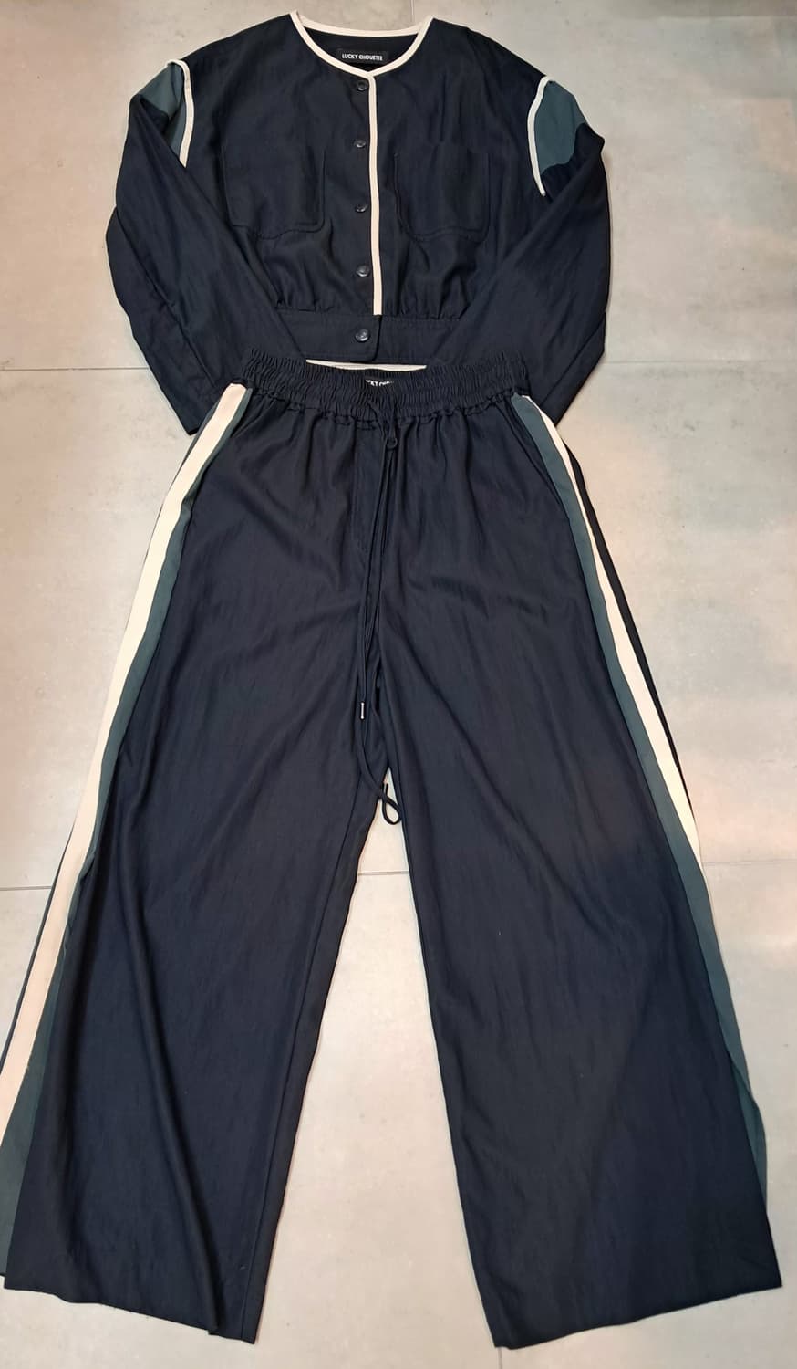 럭키슈에뜨 네이비 상하의 세트 (36) 상품이미지2