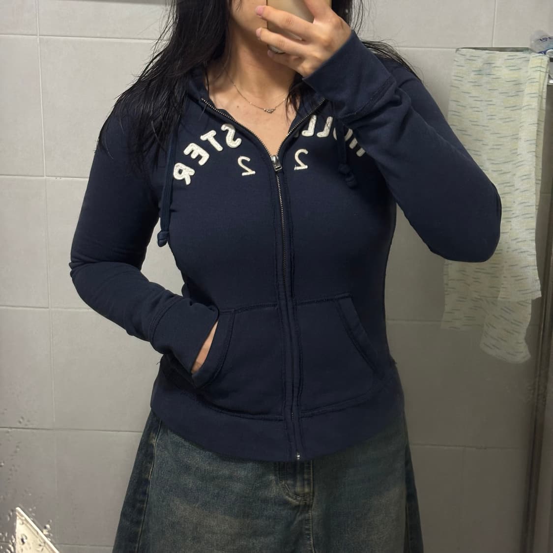 홀리스터 아치로고 네이비 딱붙 후드집업 상품이미지3