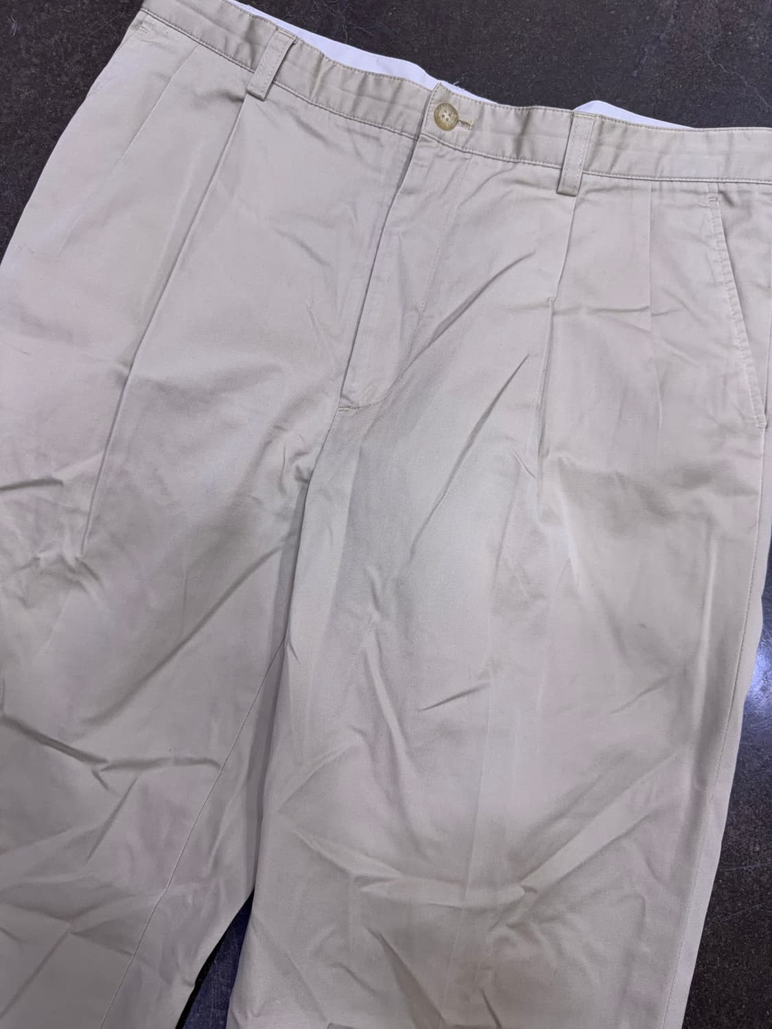 라코스테 클래식핏 투턱 치노팬츠 베이지 면바지 L 상품이미지3