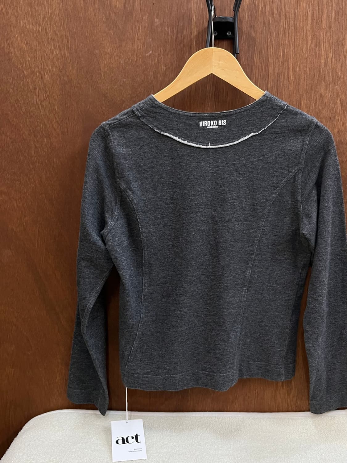 히로코비스 절개 라인 롱슬리브 상품이미지2