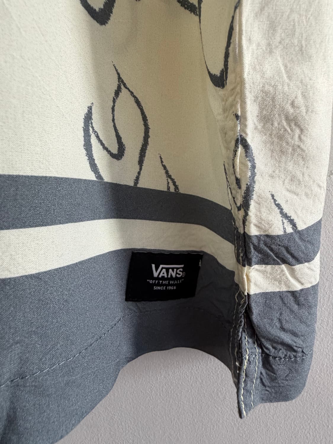 Vans반스 플레임 보더셔츠 상품이미지4