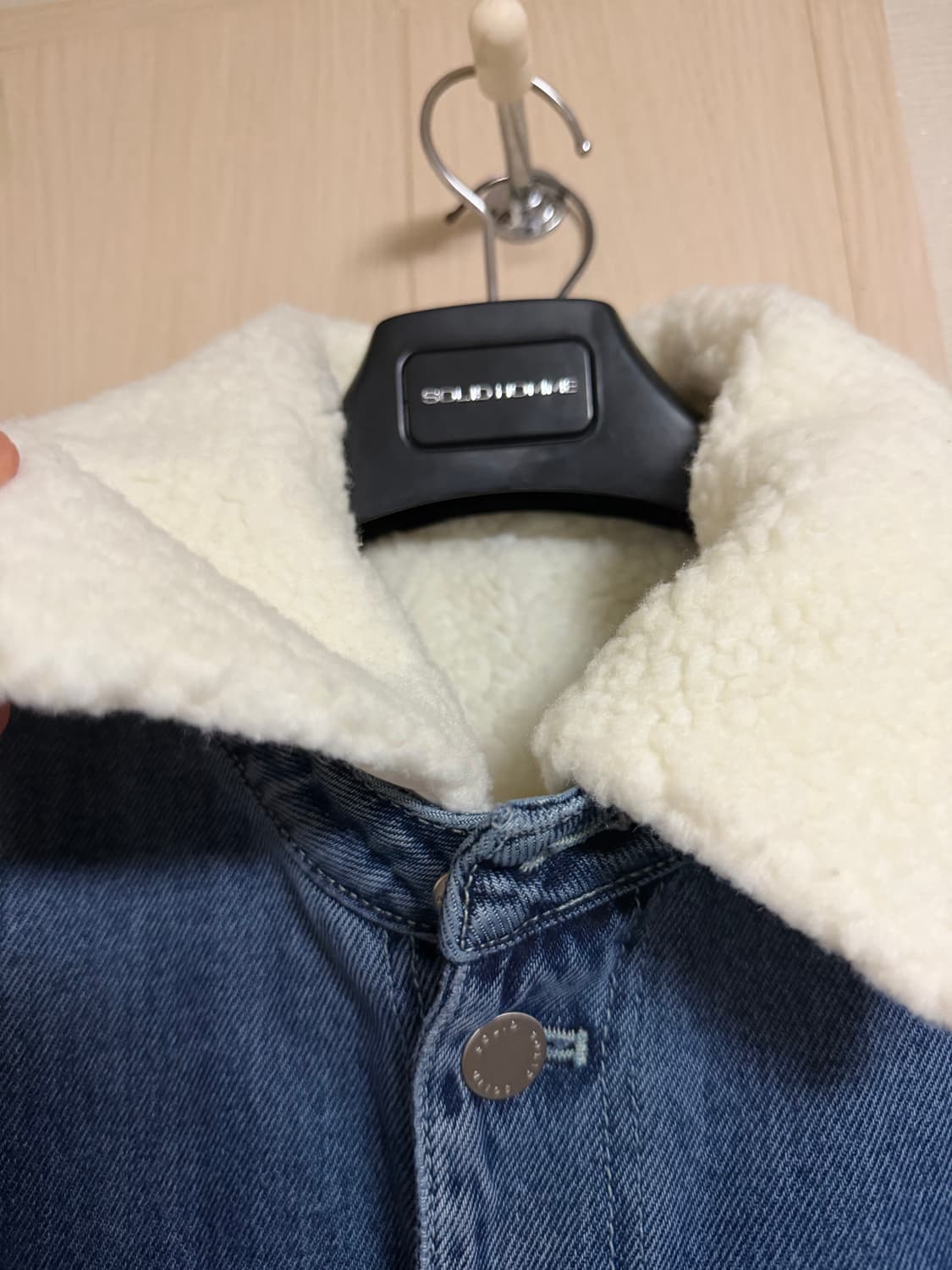 솔리드옴므 24fw 디태처블 시어링 데님 자켓 상품이미지5