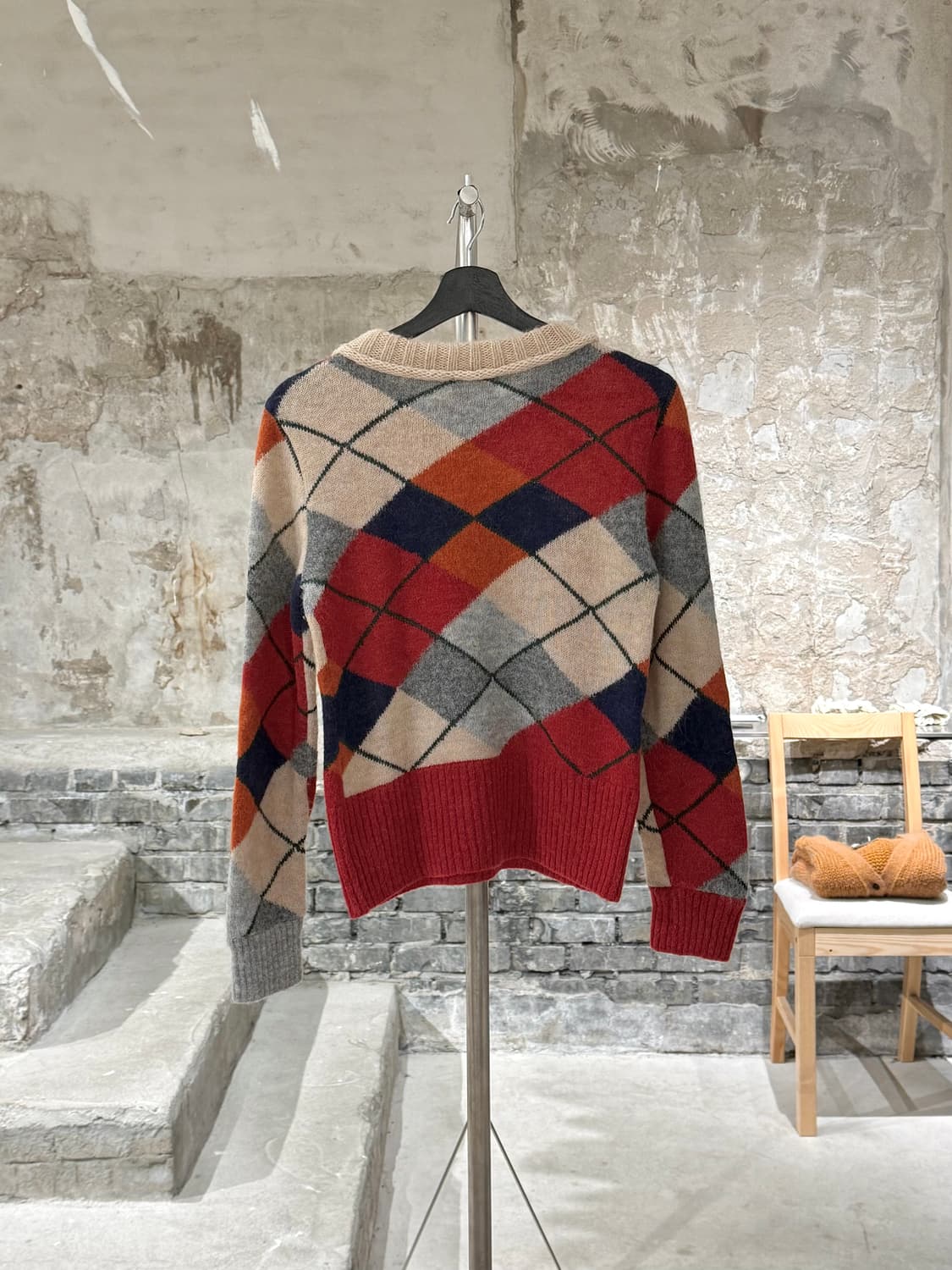 비비안 웨스트우드 앵글로마니아 믹스 orb 로고 아가일 모헤어 니트 상품이미지6