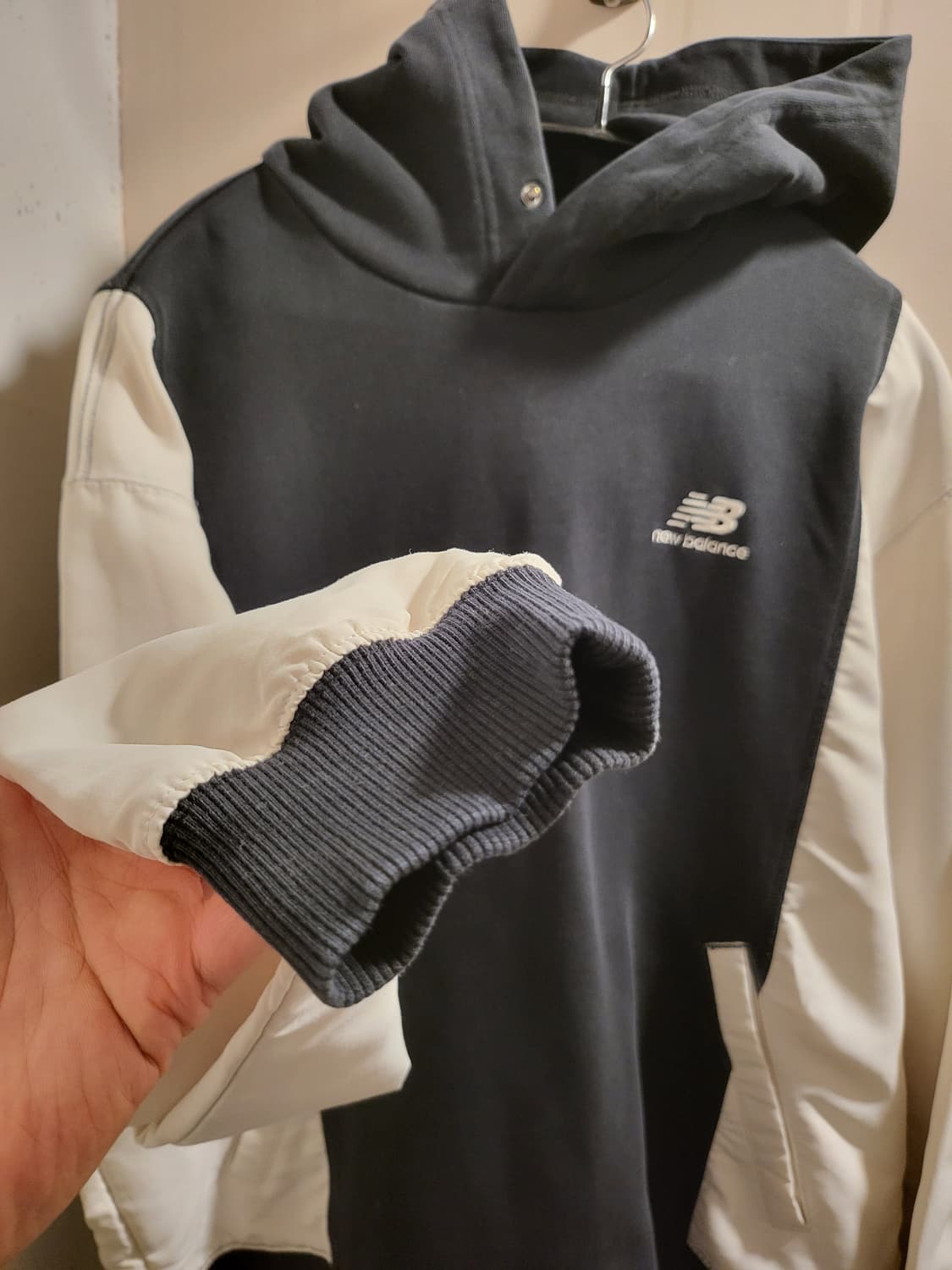 [M]뉴발란스 배색 후드티 상품이미지2