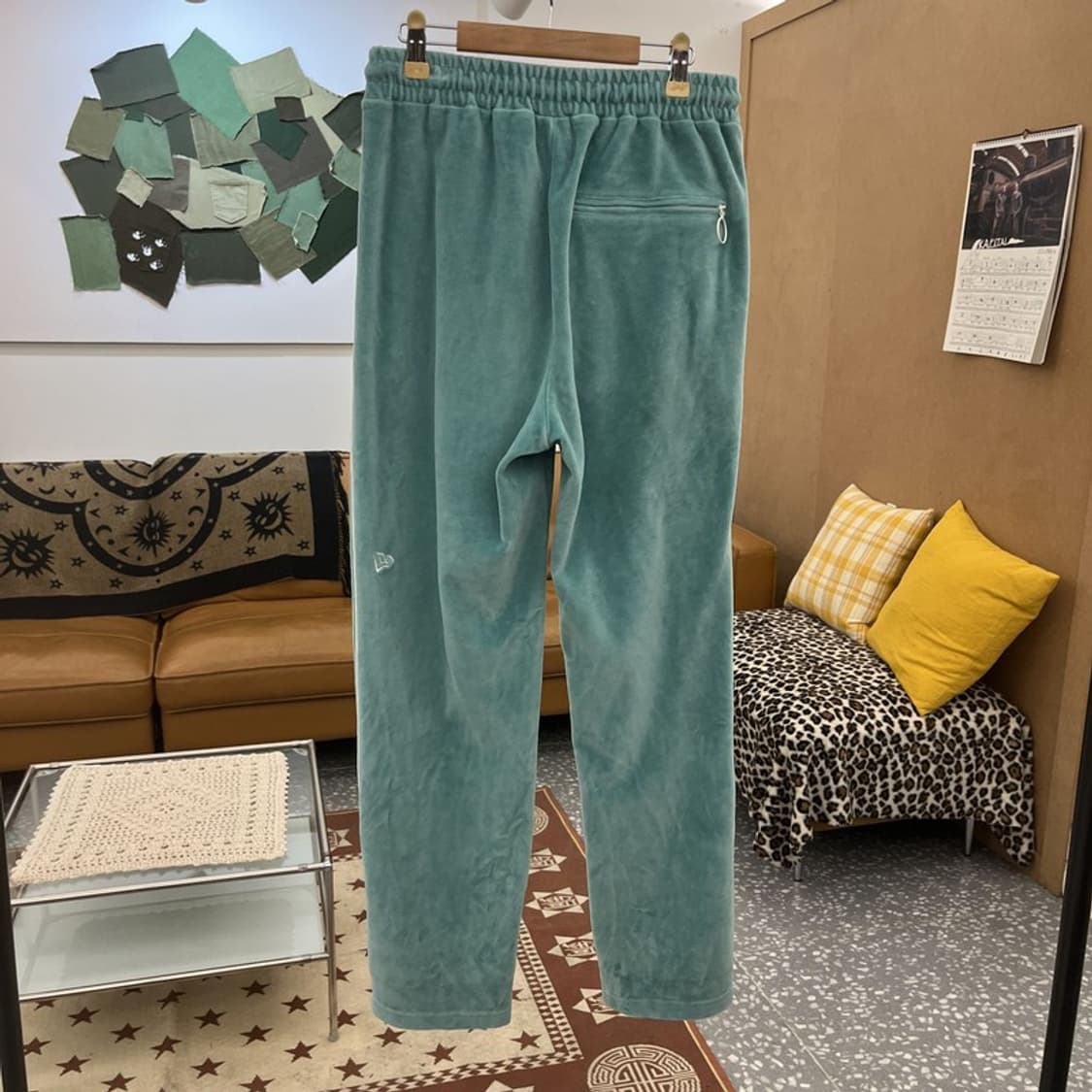 뉴에라 레트로 Y2K 90's 민트 벨벳 트랙 스웻팬츠 90 C09840 상품이미지4