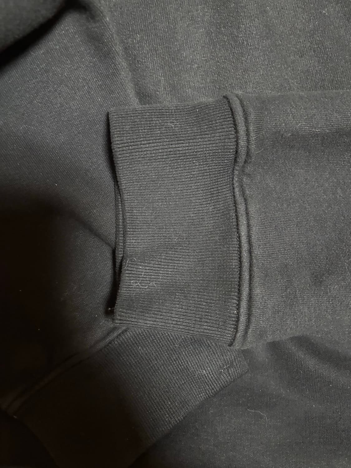 25FW 스톤 블랙 맨투맨 상품이미지4