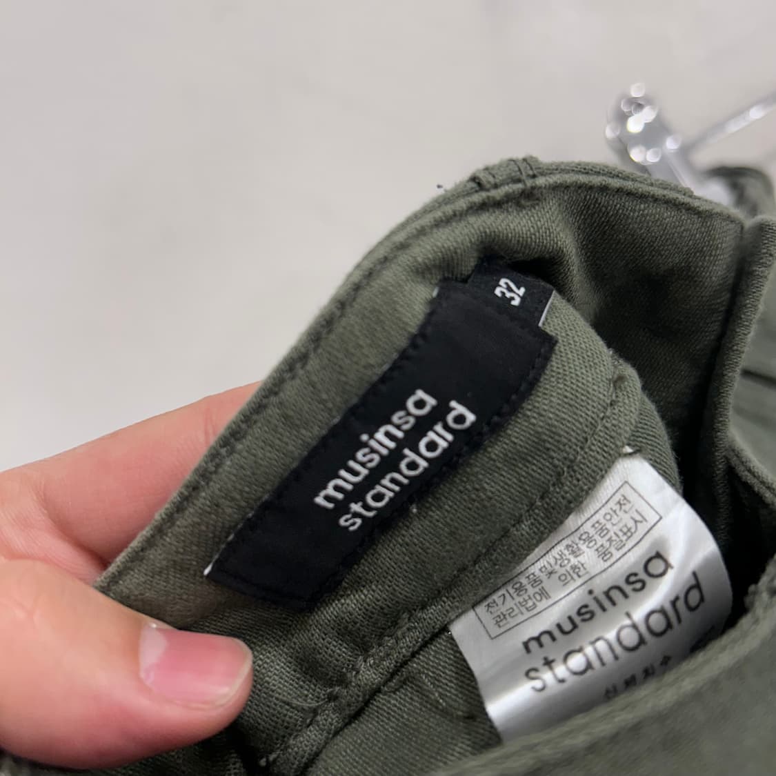 무신사스탠다드 스퀘어 포켓 코튼 치노팬츠 상품이미지3