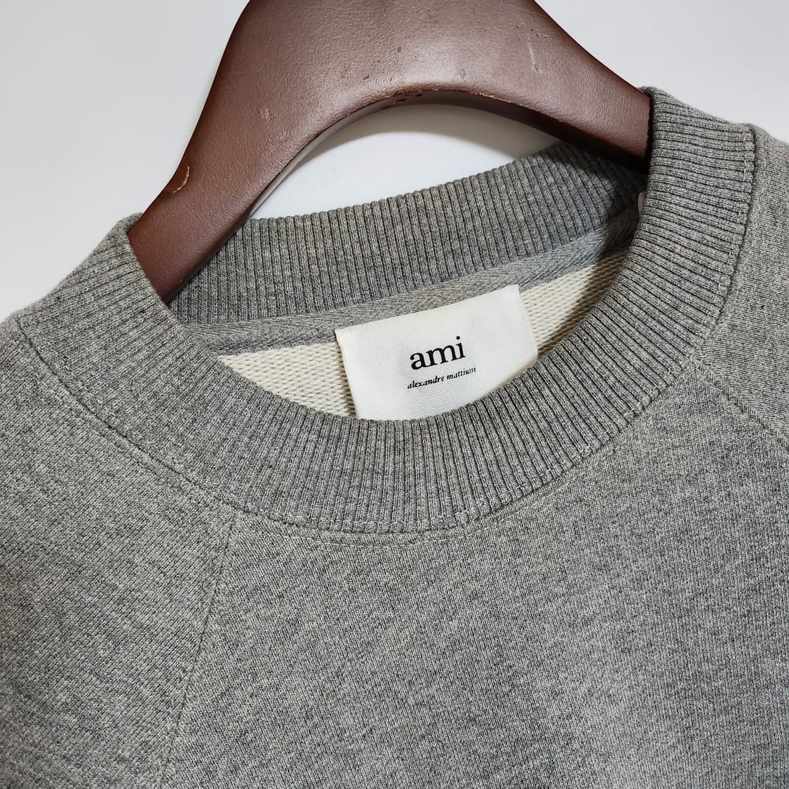 [S] 아미 그레이 빅하트 자수 맨투맨 USW002 상품이미지2