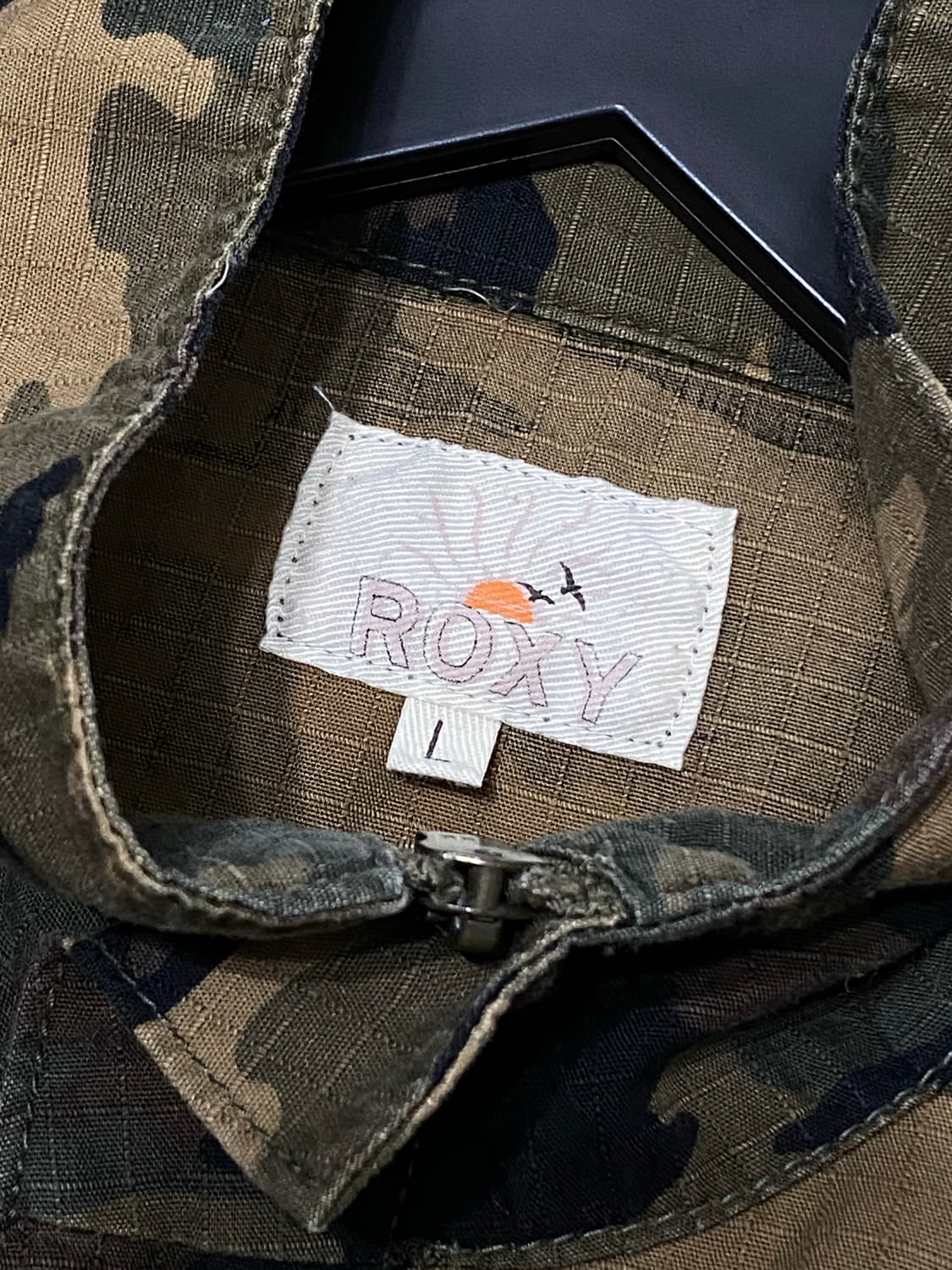 Roxy 패치 디테일 밀리터리 견장 자켓 상품이미지7