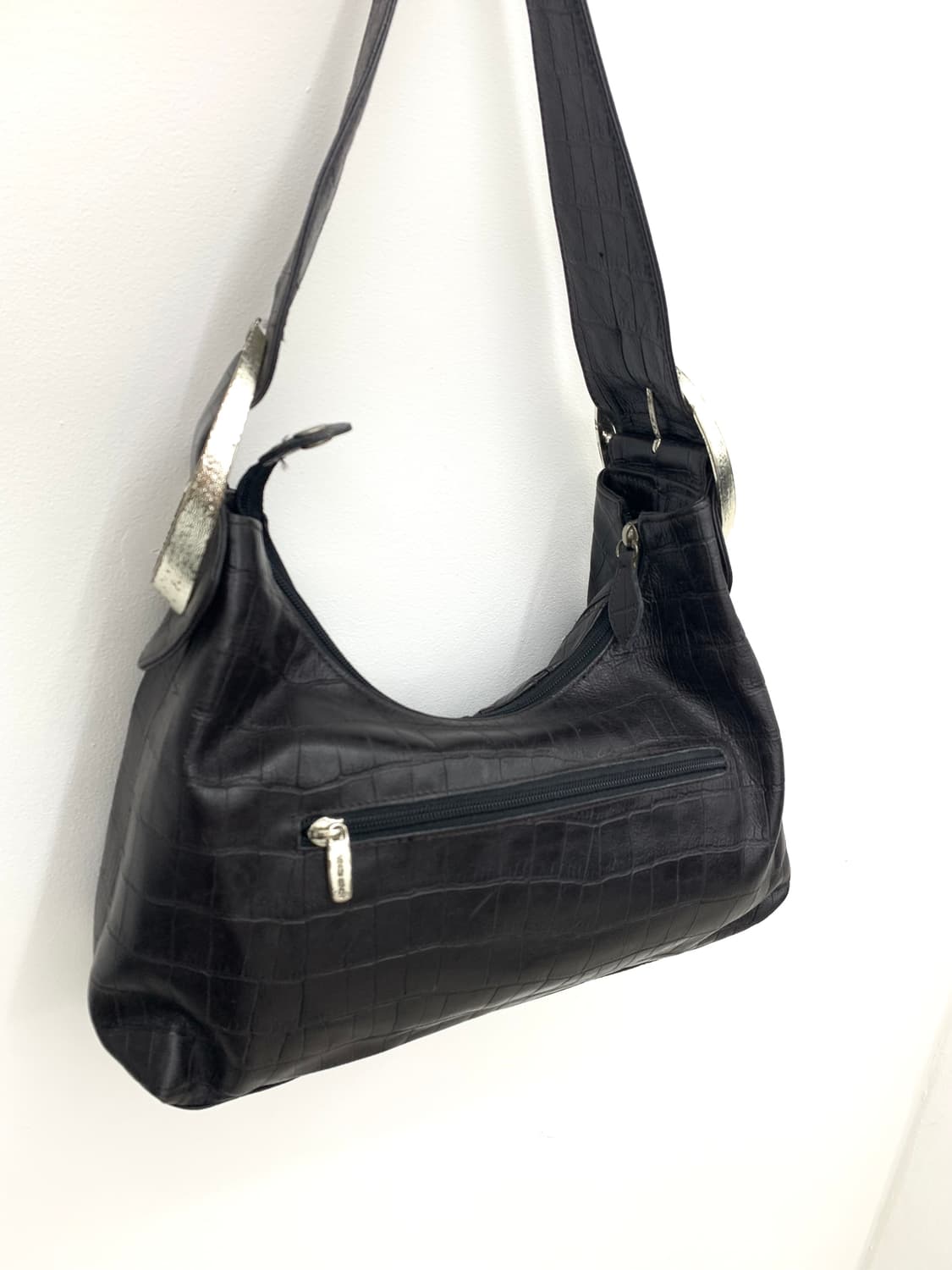Bangle cubic detail leather shoulder bag 상품이미지6