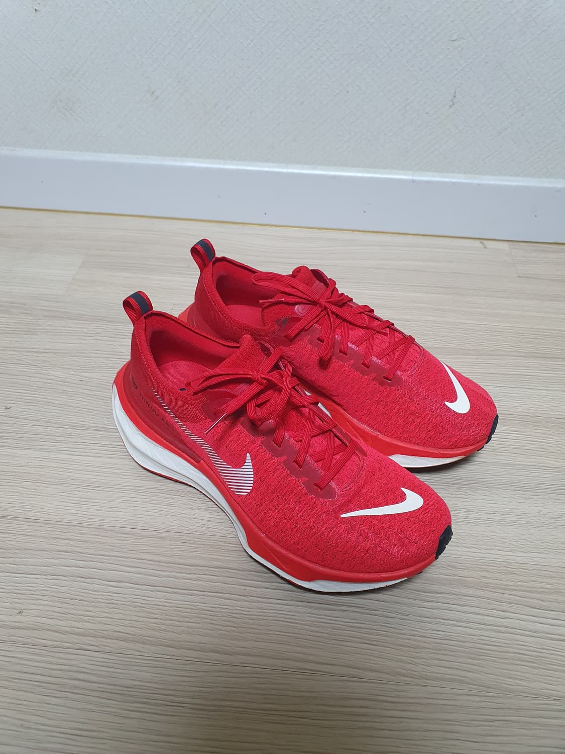 나이키 인빈서블 런 3 레드 운동화 285 상품이미지2