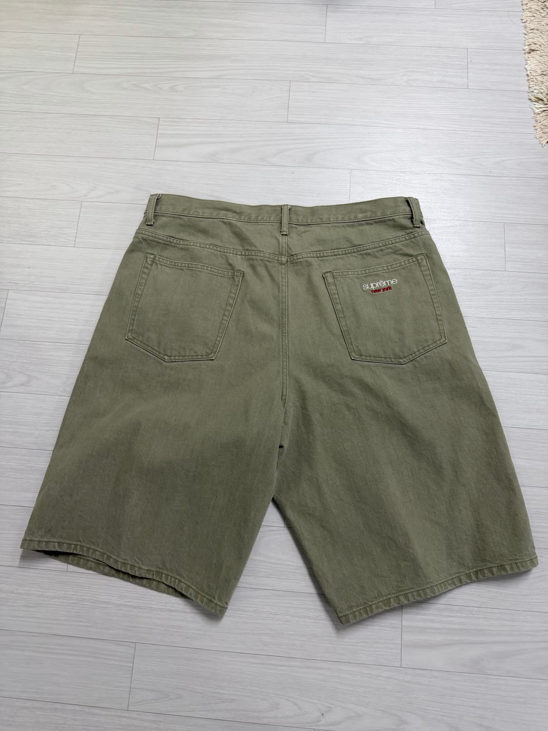 Supreme 슈프림 배기 쇼츠 카키색상 36사이즈 상품이미지3