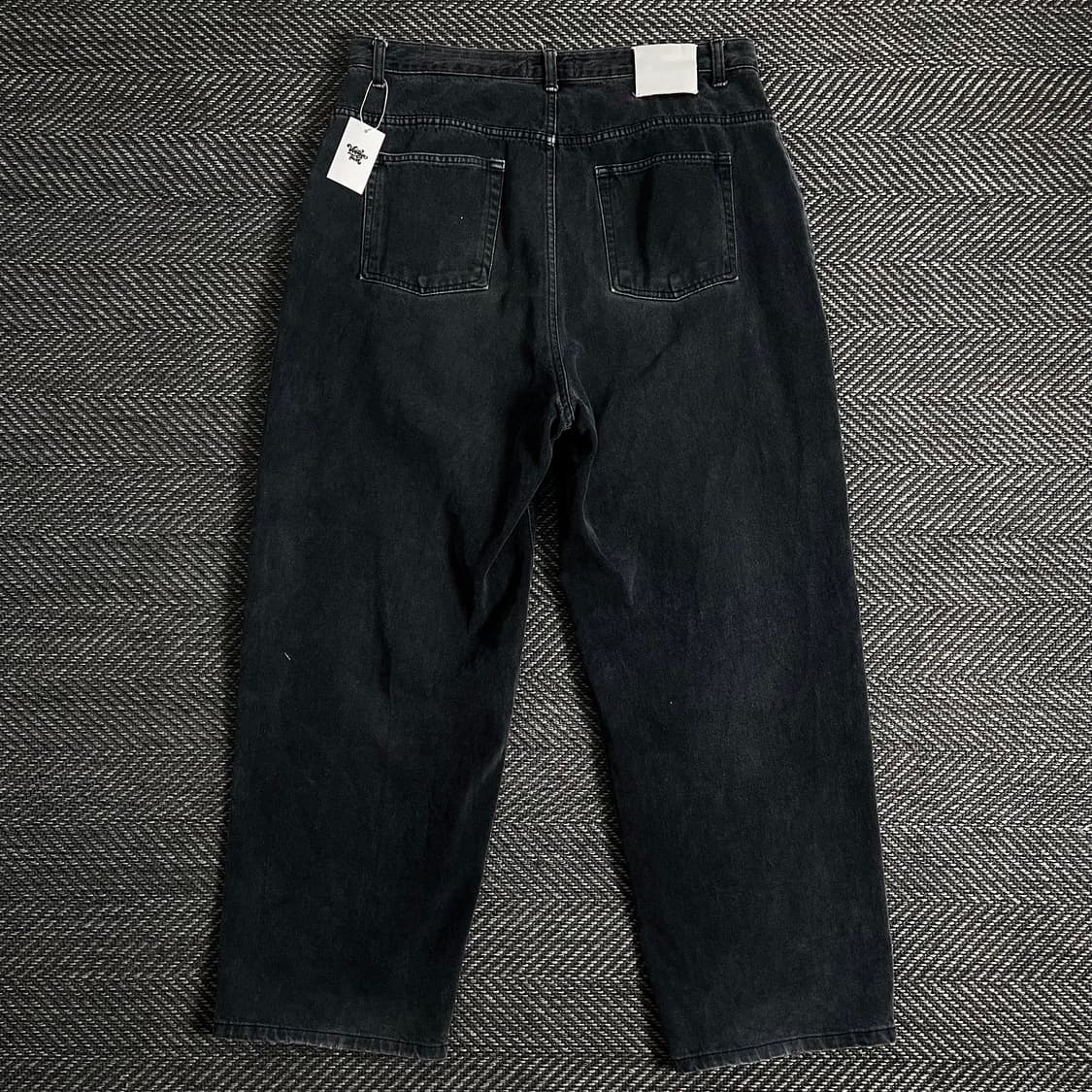 비바스튜디오 와이드핏 블랙 데님 팬츠 o 2861 상품이미지3