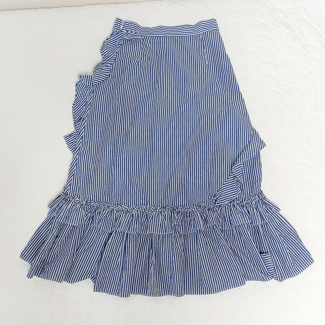 모리걸 블루 스트라이프 프릴 미디~롱스커트 상품이미지4