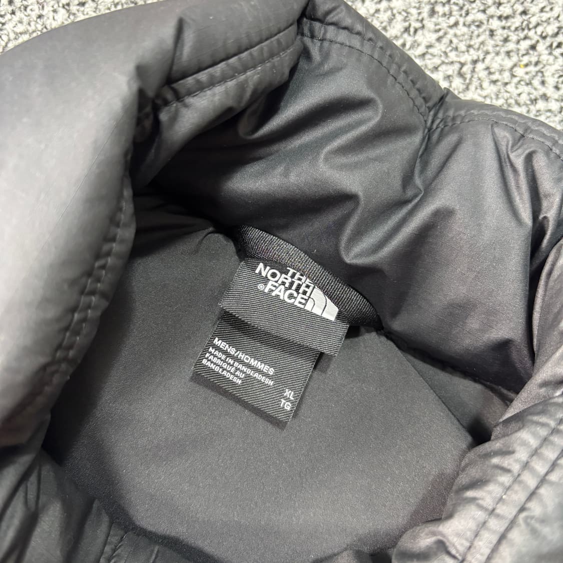 노스페이스 TNF 2000 패딩 블랙 (XL) 상품이미지4