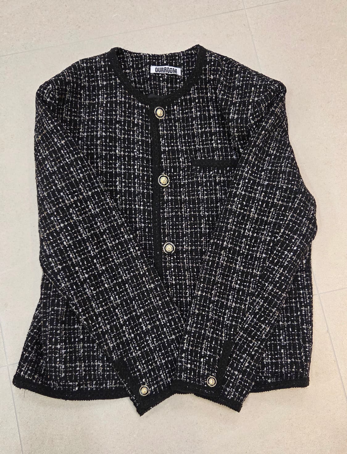 OURROOM 블랙 트위드 자켓 남자. 미착용 상품이미지2
