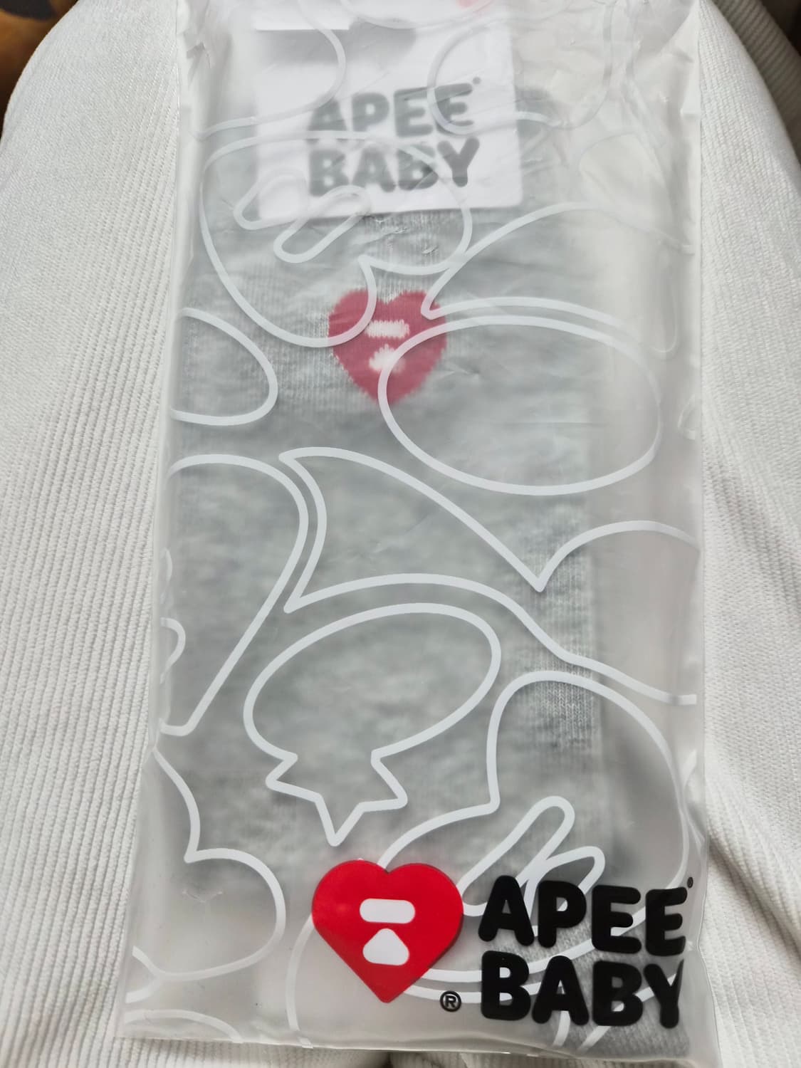 베이프 정품 에이피 라인 하트 엠브로이더리 삭스 양말 상품이미지3