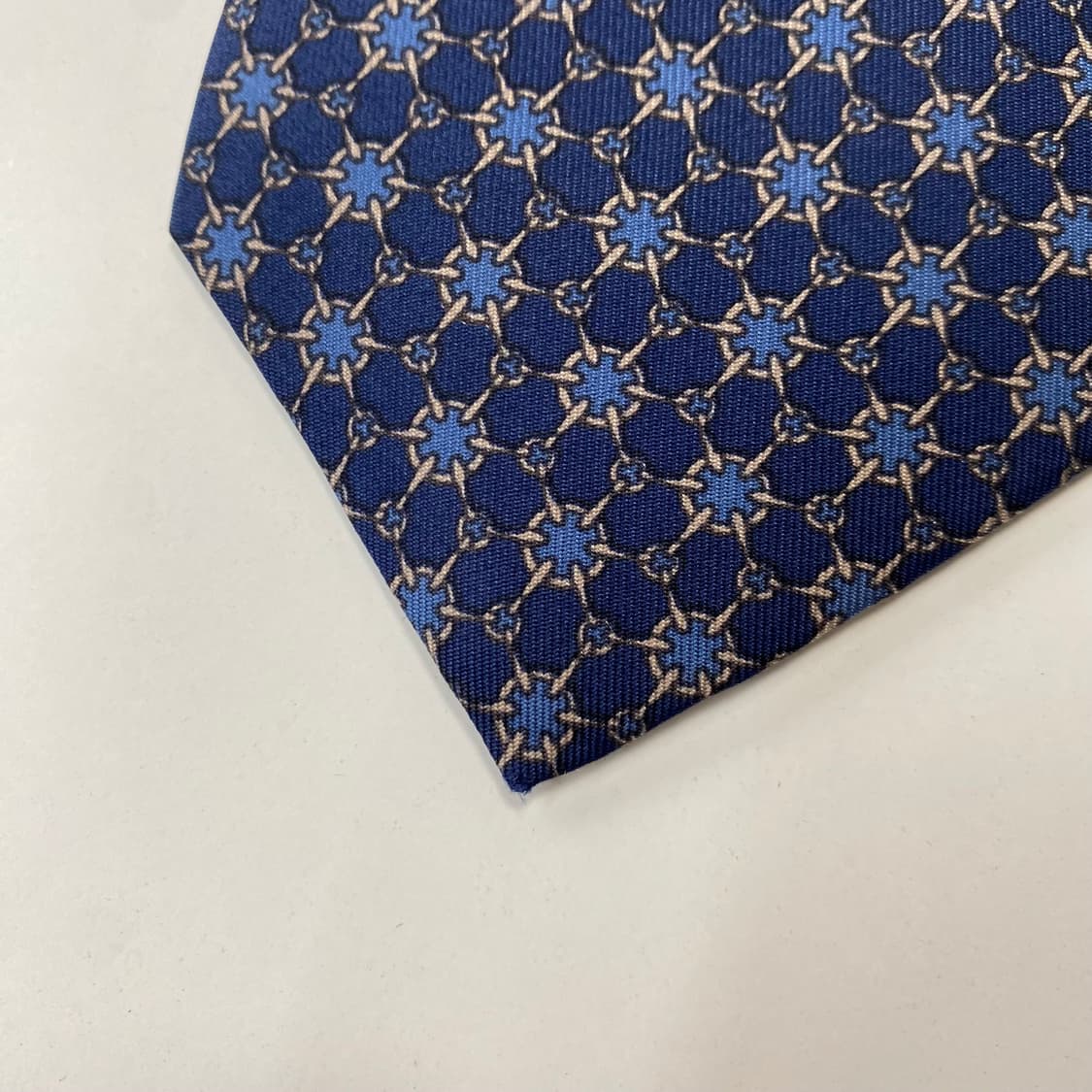 에르메스 명품 정품 넥타이(HERMES)7.7cm 상품이미지9