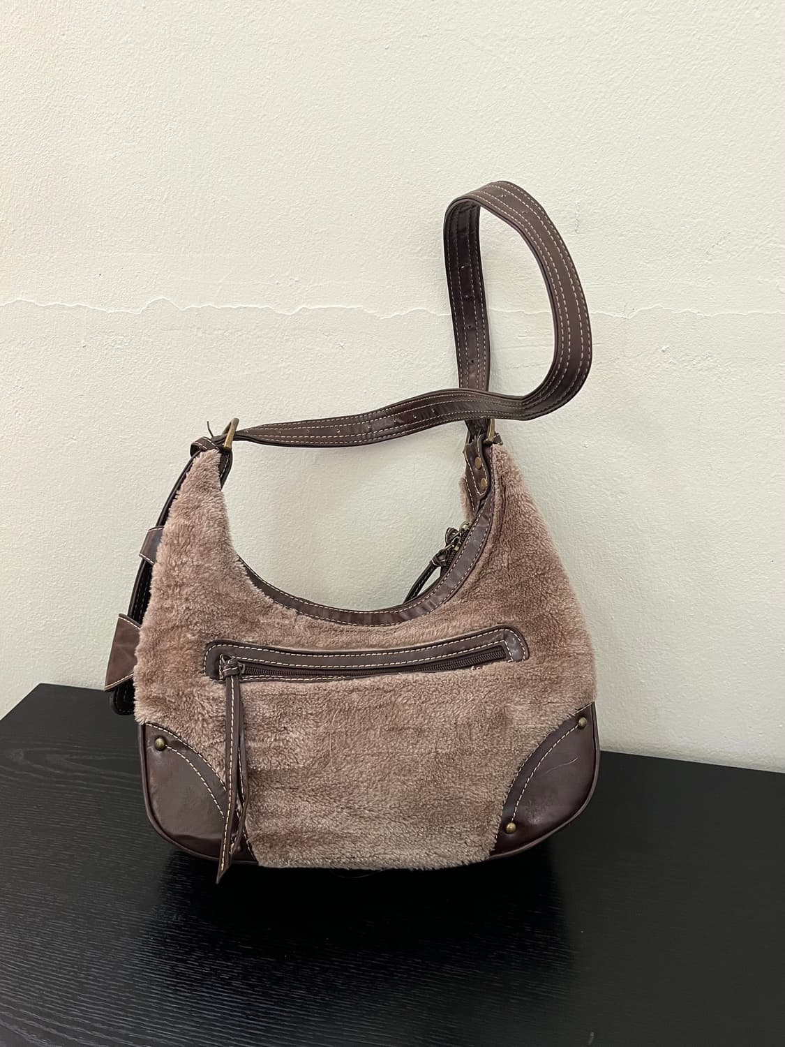 B_FIELD 퍼 호보백 상품이미지4