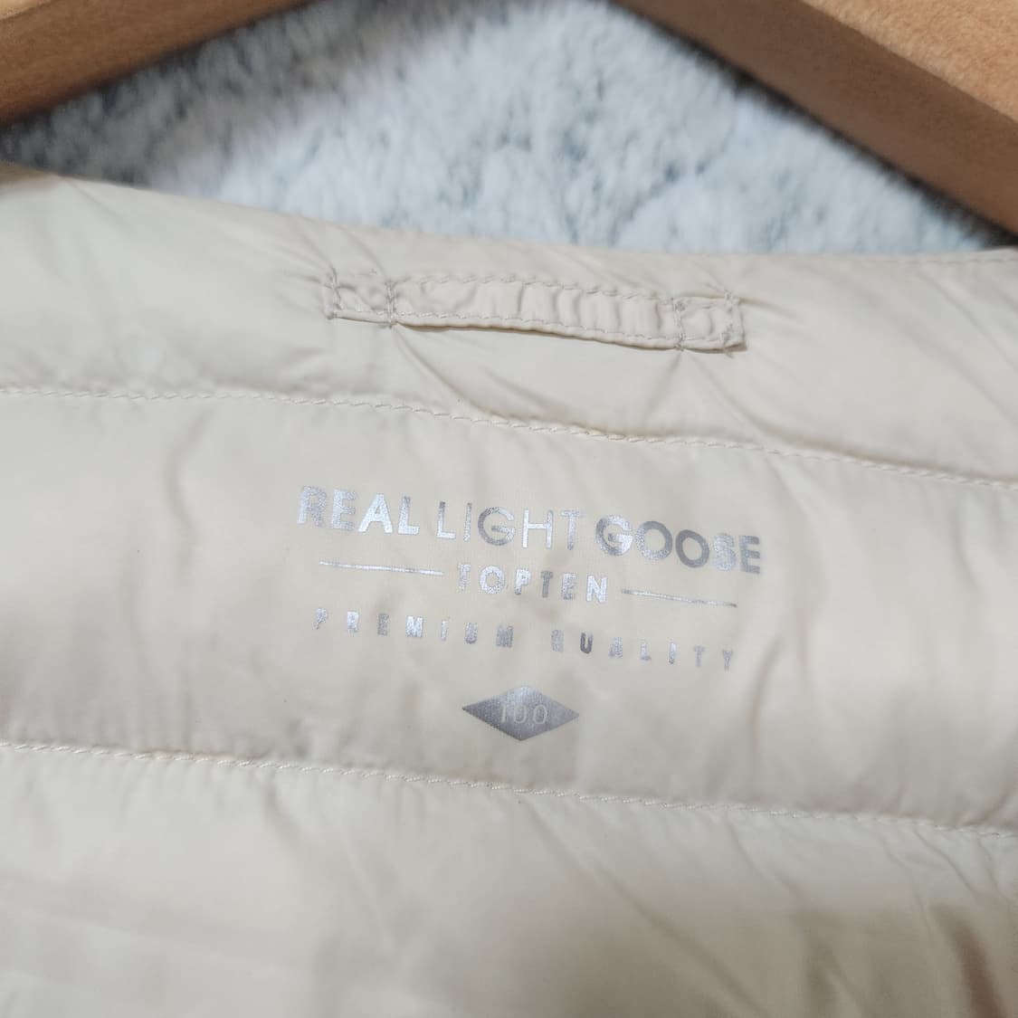 H756 [100] 탑텐 거위털 경량 여성 패딩 조끼
 상품이미지2