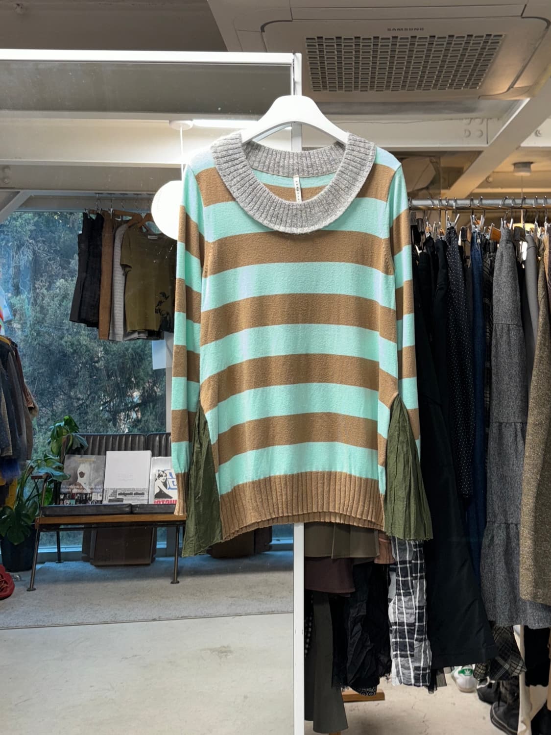 스나오 쿠와하라 스트라이프 니트 상품이미지1