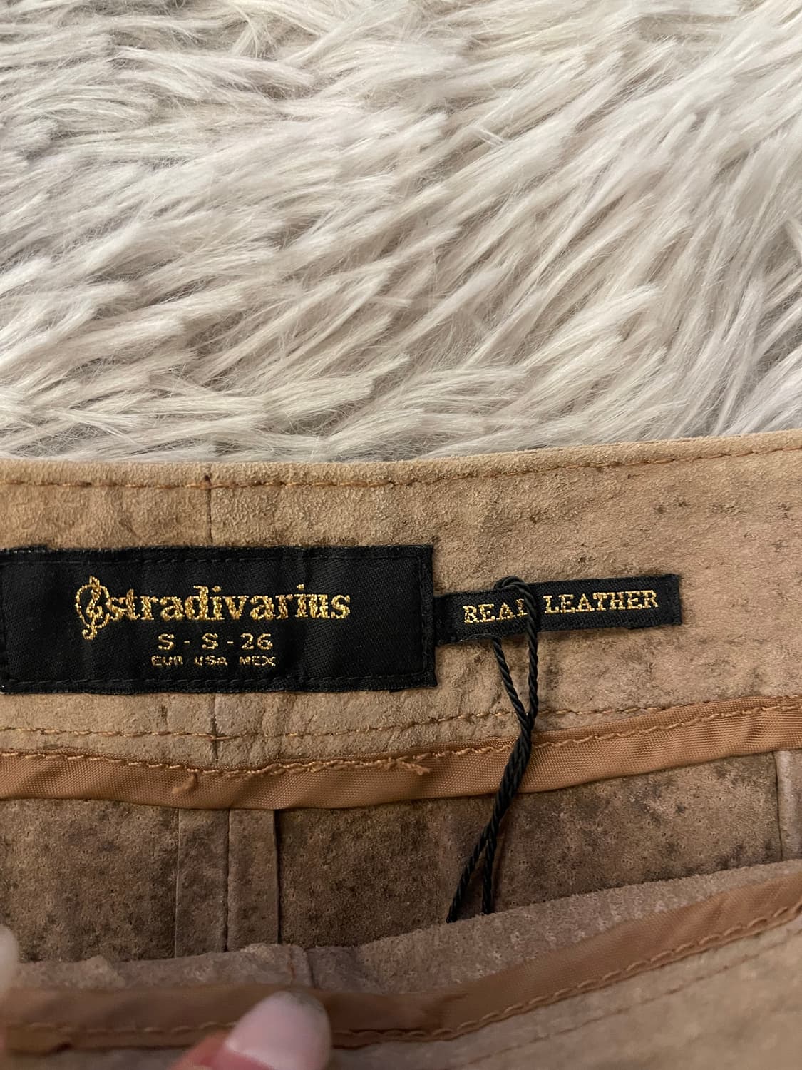 Stradivarius 리얼 스웨이드 미니스커트 S 상품이미지3
