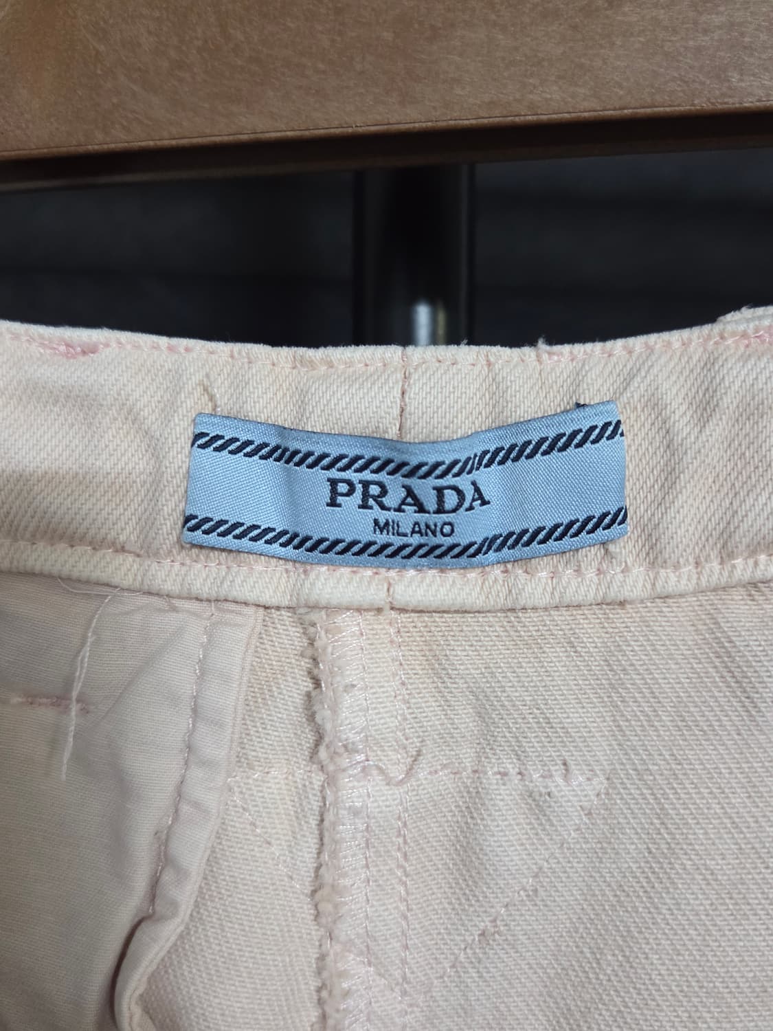 (정품) [프라다] 백 트라이앵글 스티치 코튼 팬츠 | 00183 상품이미지3