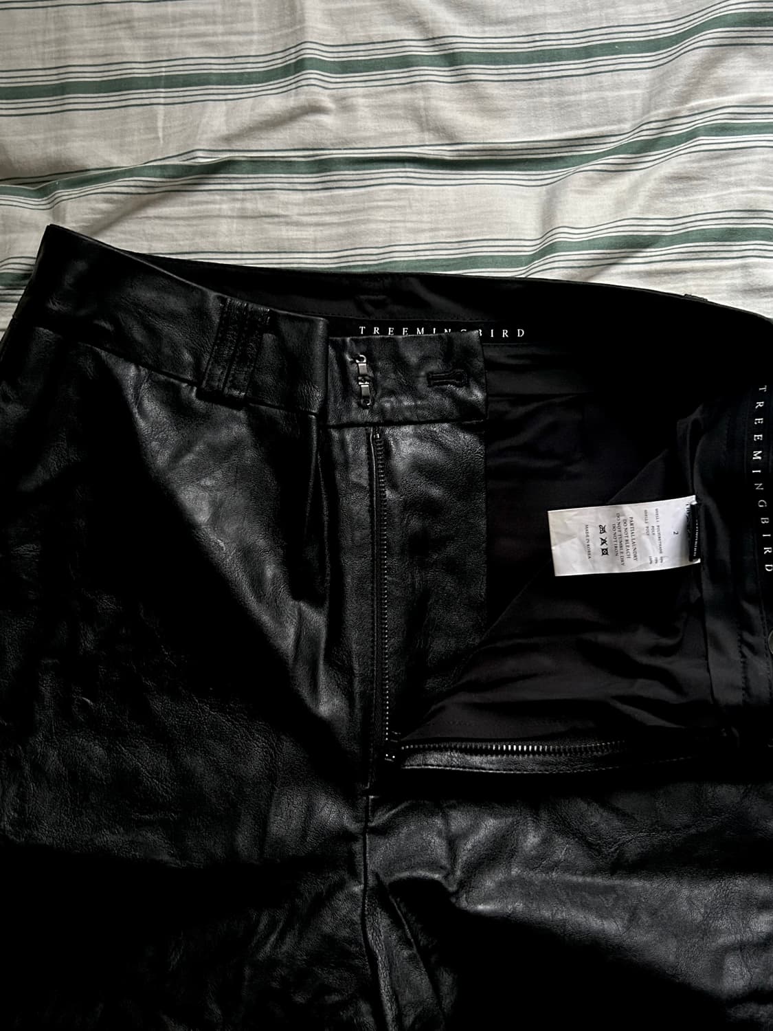Oblique Zipper Leather Pants 레더 팬츠 상품이미지2