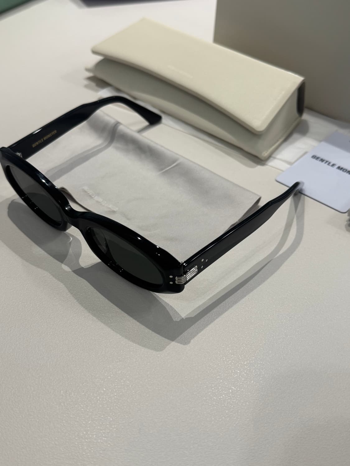 젠틀몬스터 mass 01 상품이미지2