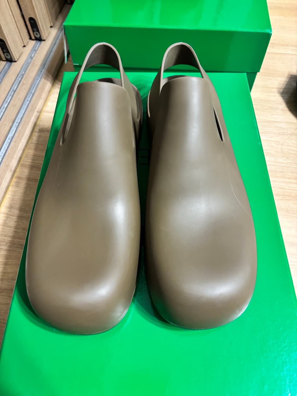 보테가베네타 퍼들 샌들 상품이미지2